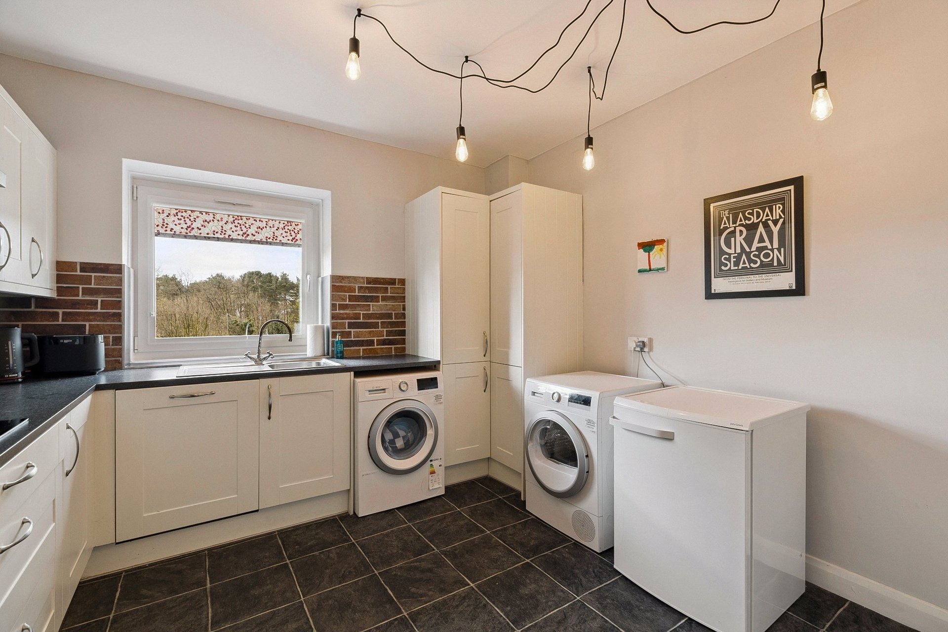 16 Norwood Park, Bearsden, G61 2RF - Picture #10