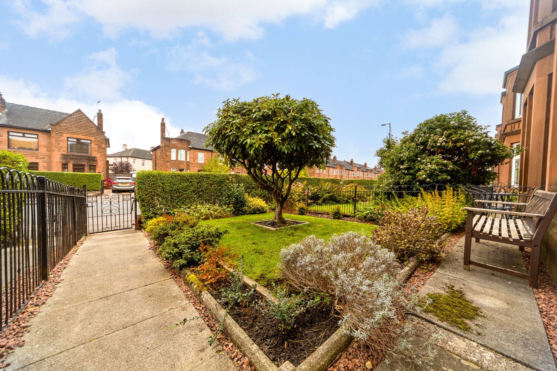 54 Queen Victoria Drive, Scotstoun, Glasgow, G14 9DJ - Picture #2