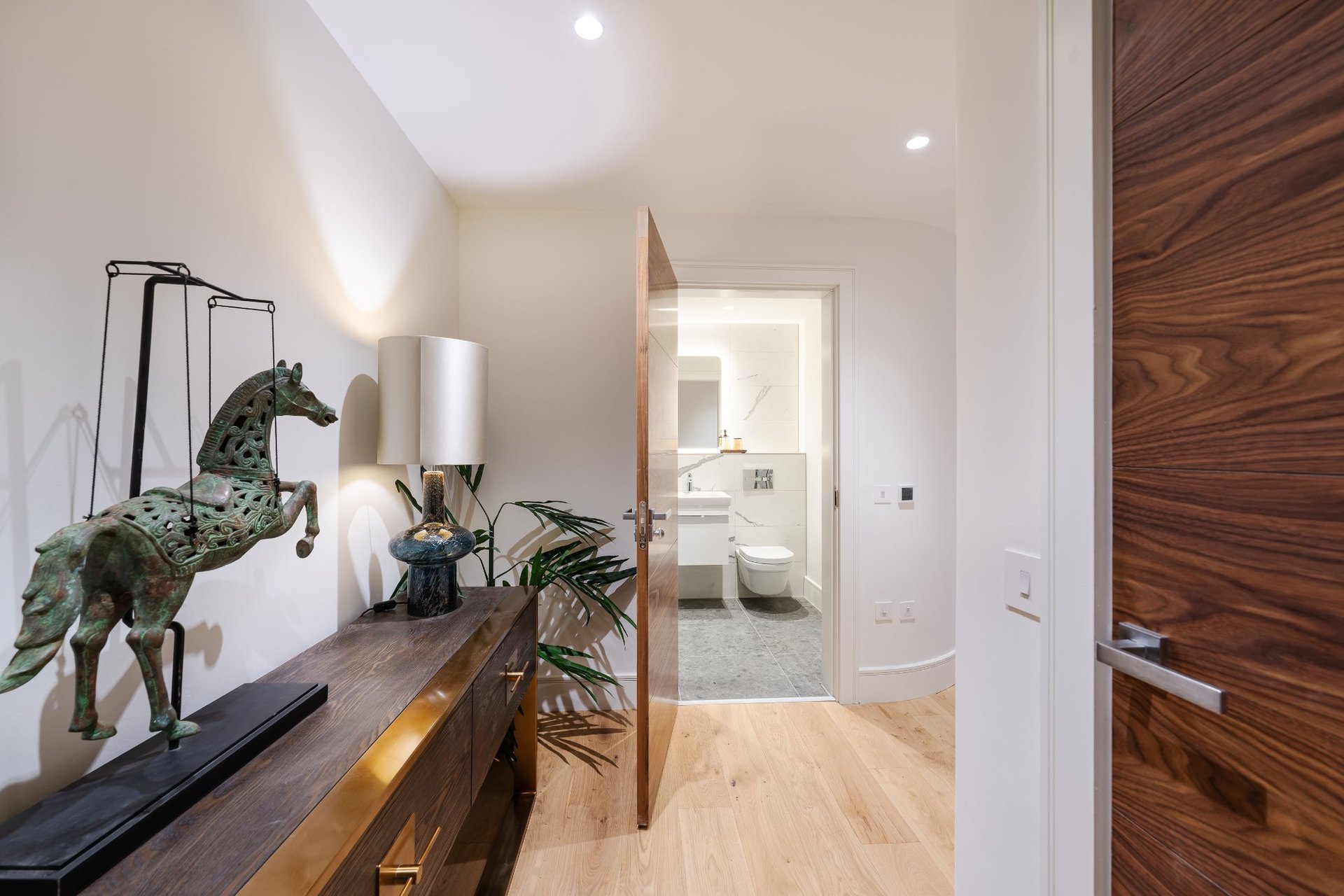 Apartment Ten, No.9 Barnton Avenue West, Edinburgh, EH4 6DF - Picture #6