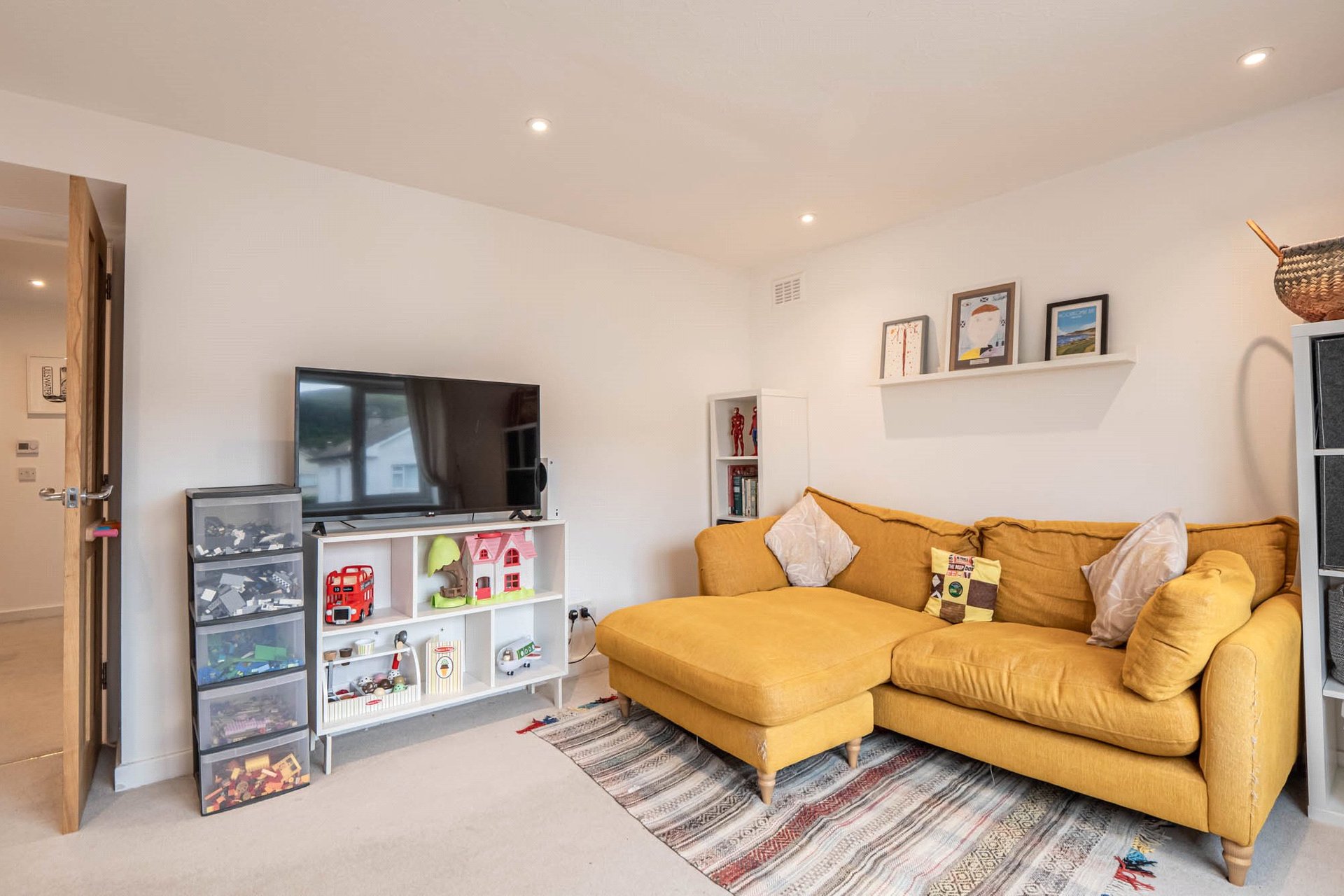 27 Bonaly Avenue, Edinburgh, Midlothian, EH13 0ET - Picture #10