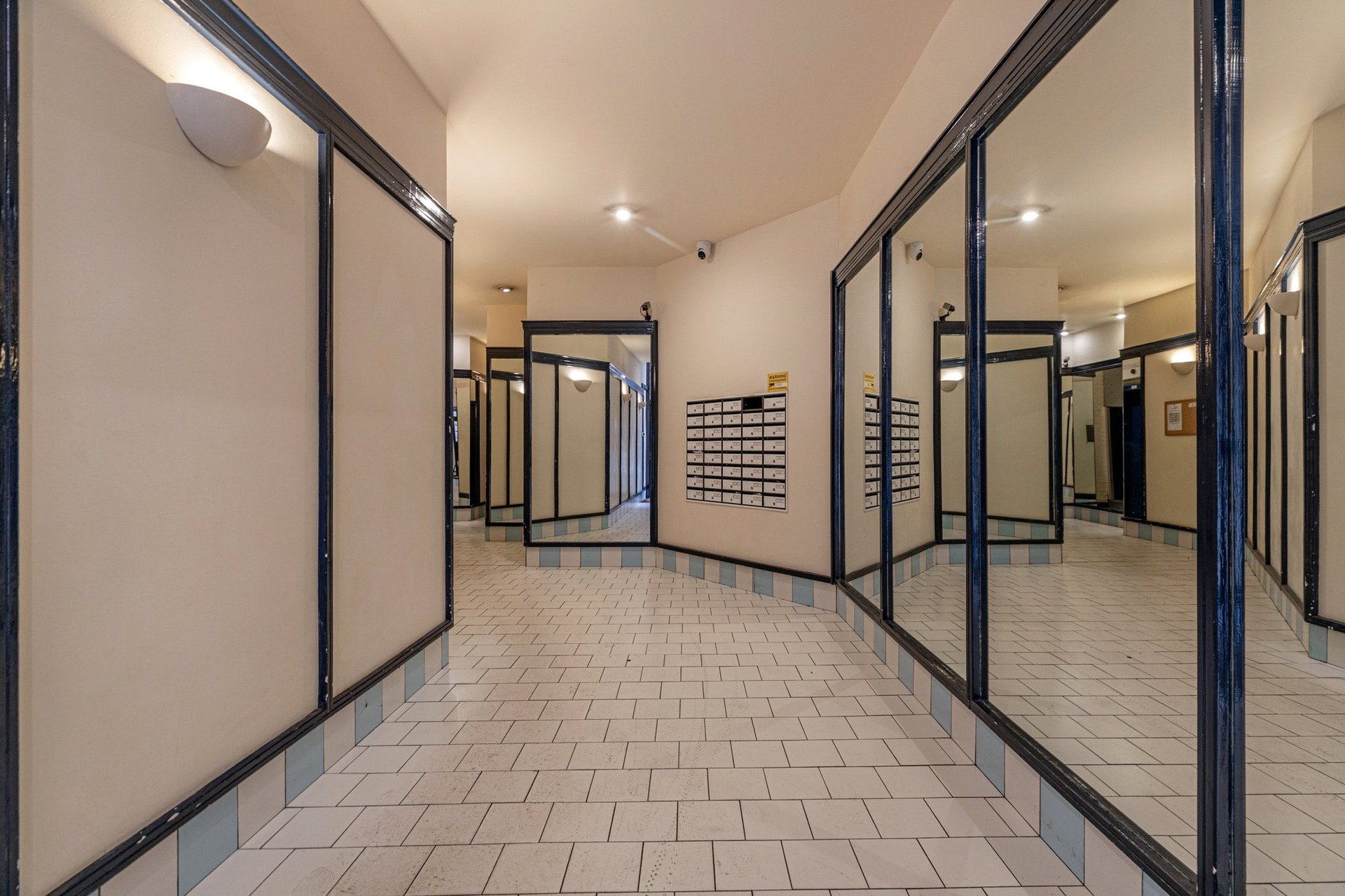 Flat 1/2 Glassford Court, 83 Wilson Street, Merchant City, Glasgow City, G1 1UZ - Picture #12