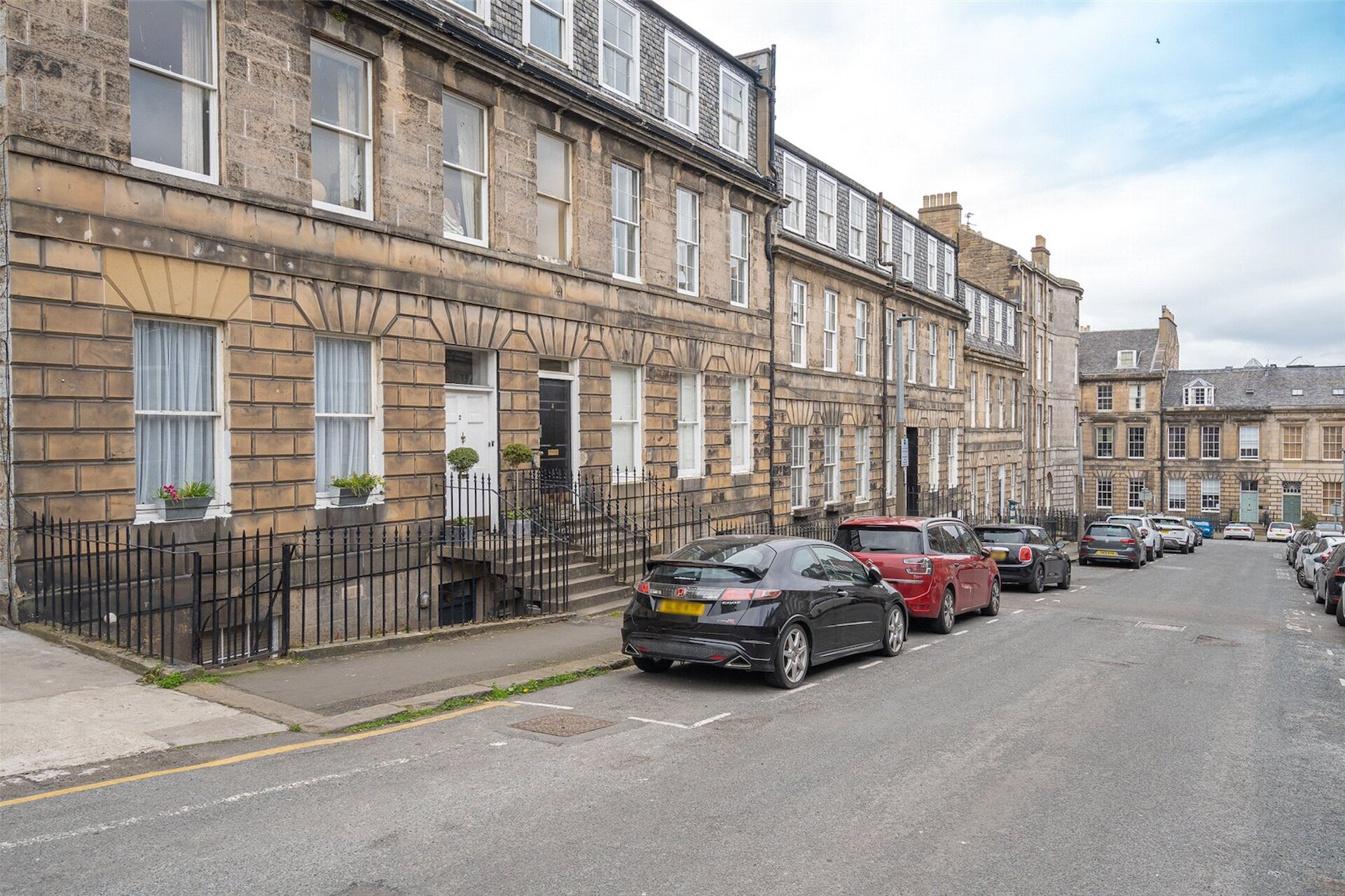4/4 Hart Street, Edinburgh, EH1 3RN - Picture #1