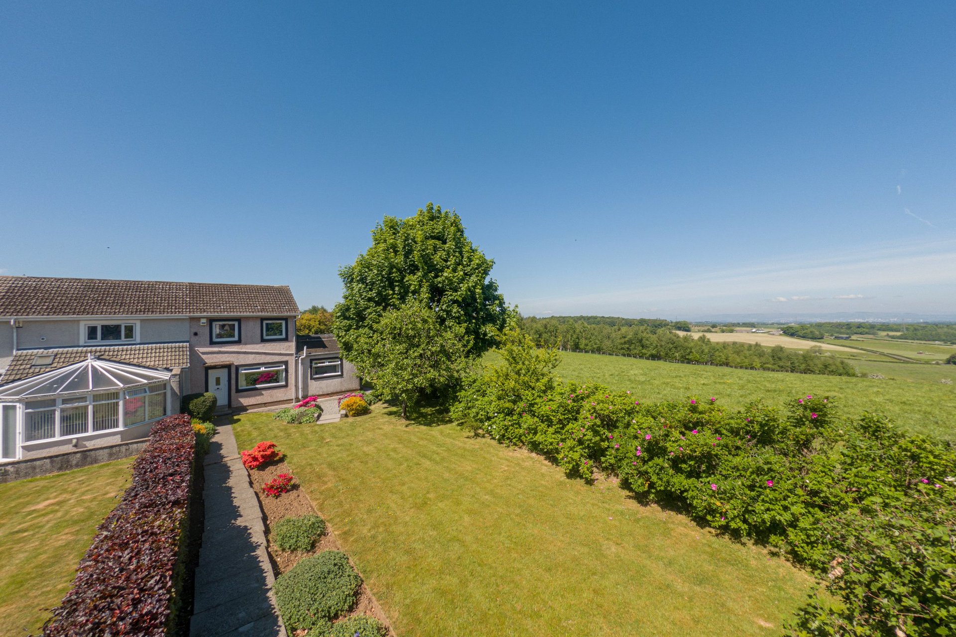 144 Bonnyton Drive, Eaglesham, Glasgow, East Renfrewshire, G76 0LU - Picture #2
