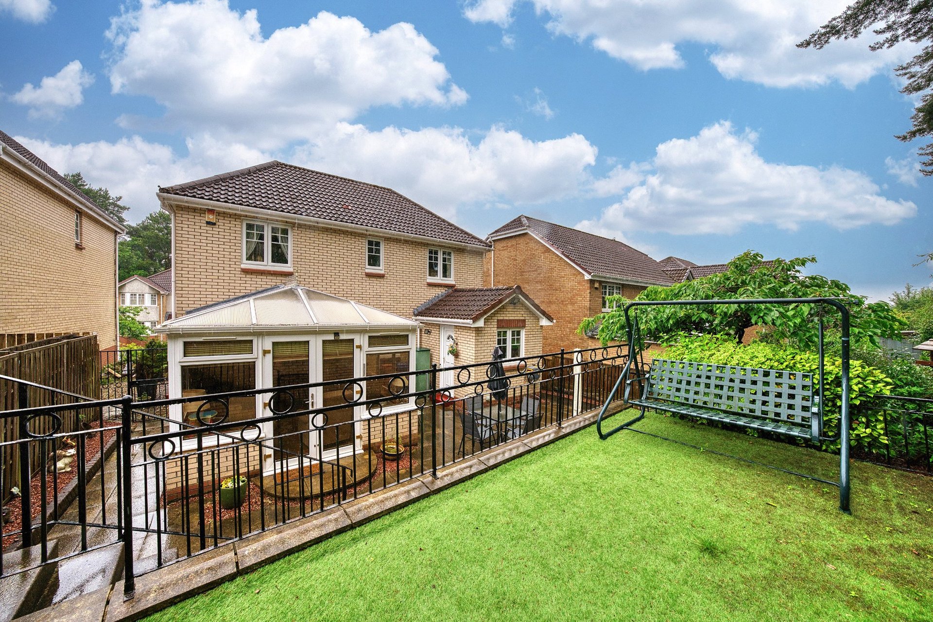 84 Fernlea, Bearsden, G61 1NB - Picture #2