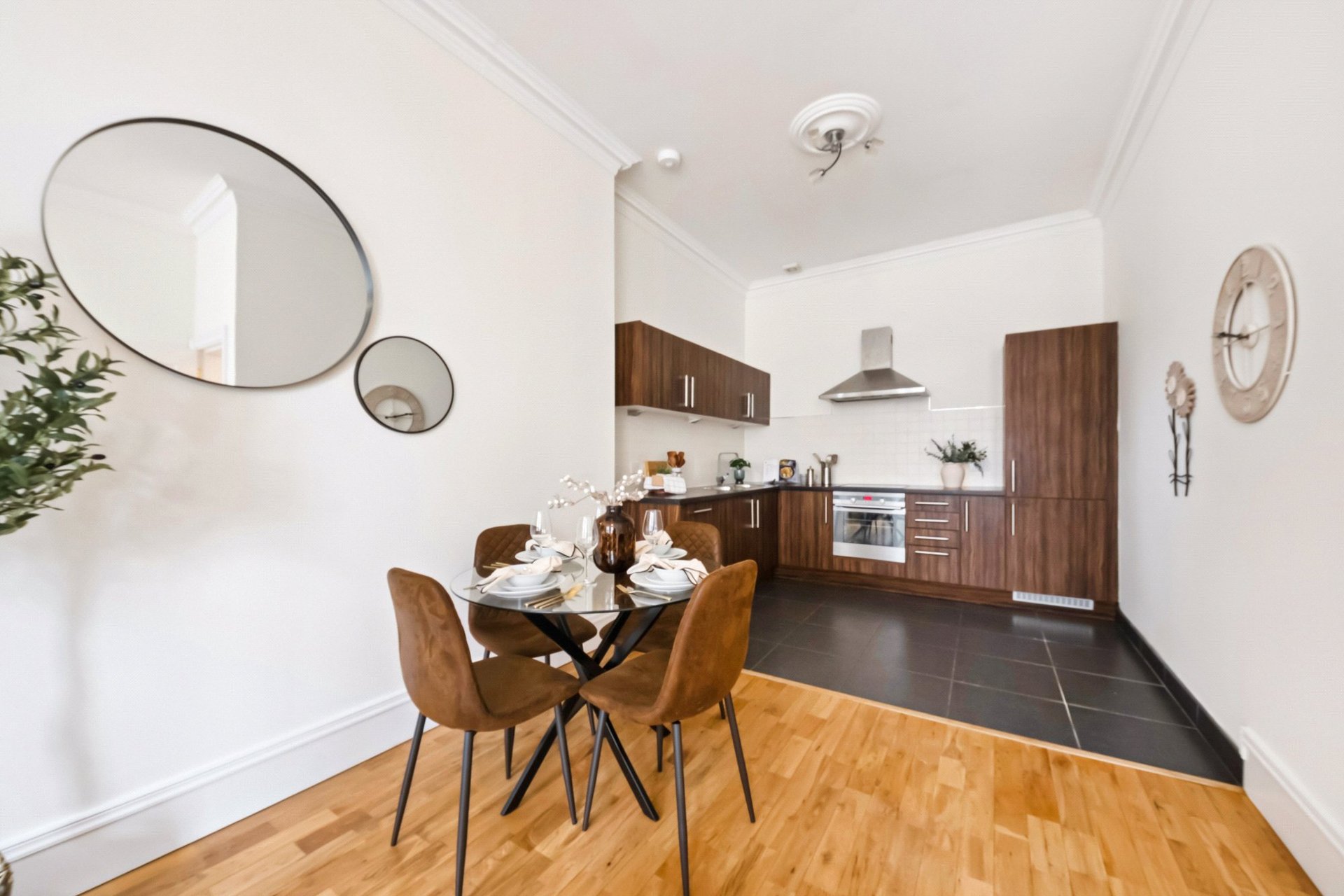 Top Flat, 12 Cecil Street, Hillhead, Glasgow, G12 8RQ - Picture #9