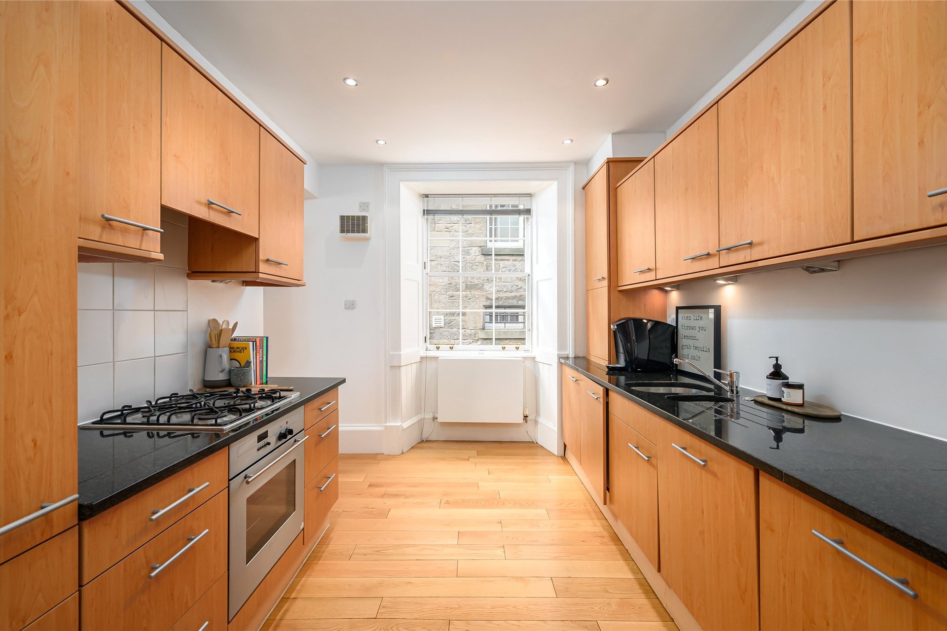 1/4 Parliament Square, Edinburgh, EH1 1RF - Picture #8