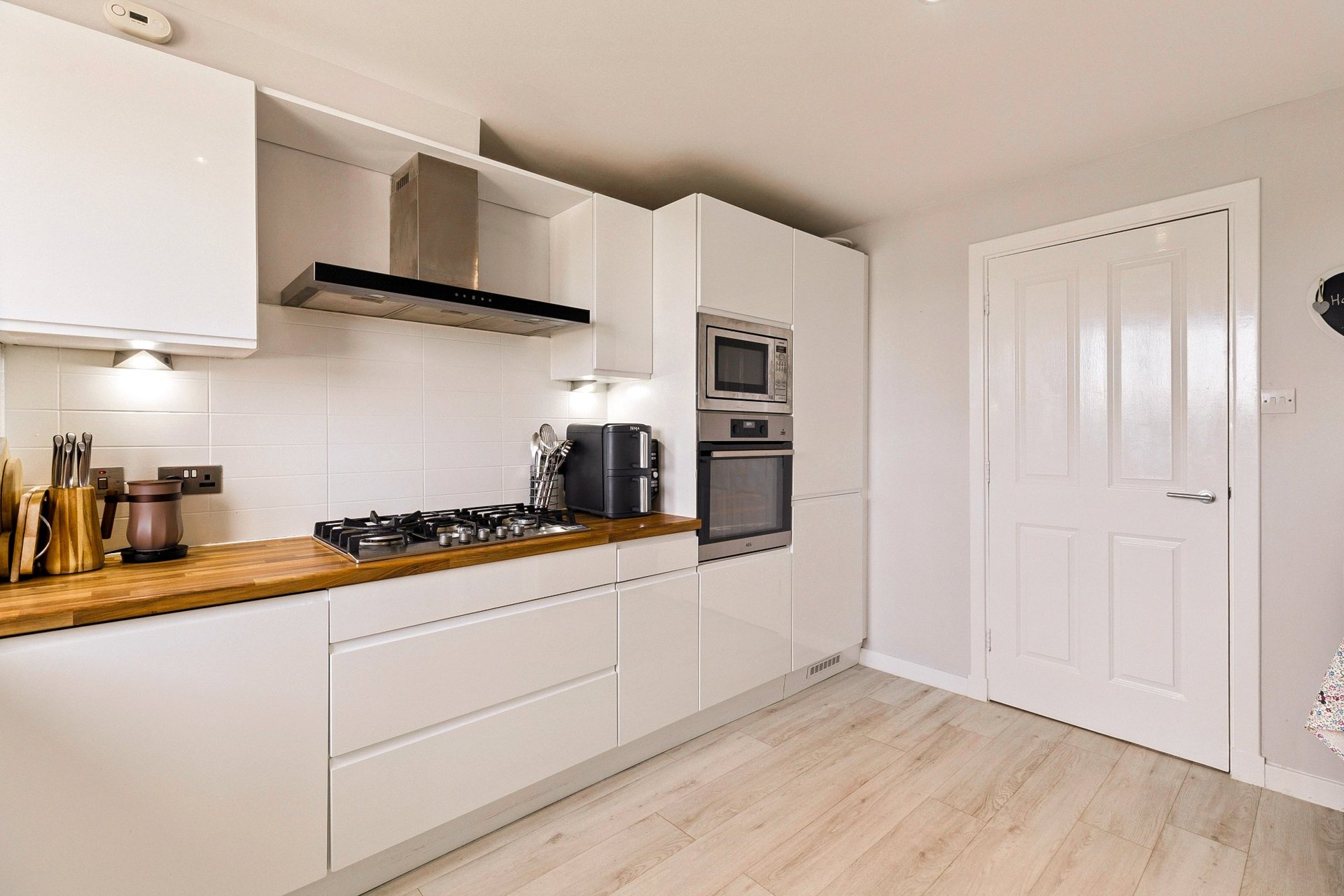 52 Canniesburn Quadrant, Bearsden, G61 1RW - Picture #10