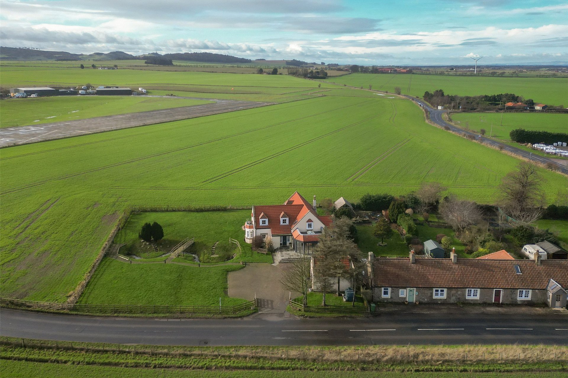 The Smiddy, Smithy Row, East Fortune, North Berwick, East Lothian, EH39 5LD - Picture #45