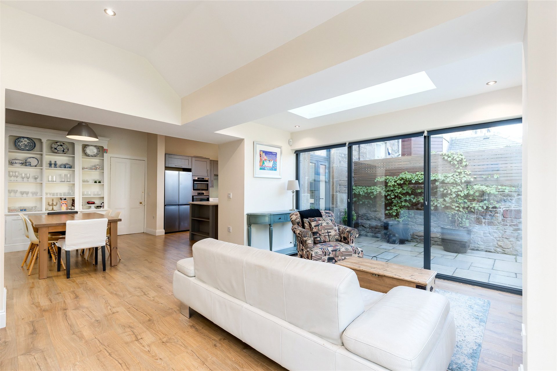 5 Suffolk Road, Edinburgh, Midlothian, EH16 5NR - Picture #3