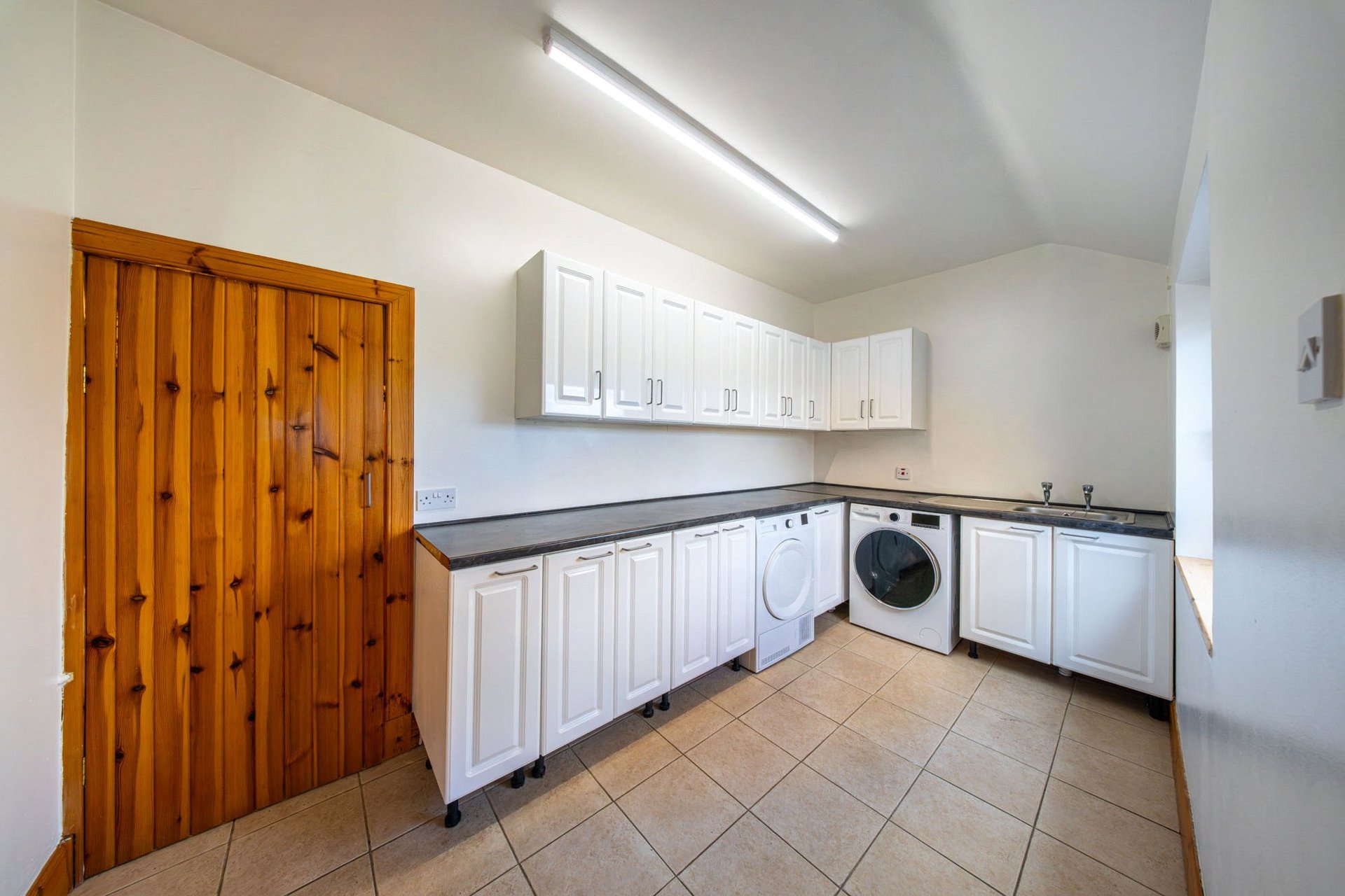 Craigneuk, Galashiels, Scottish Borders, TD1 1UQ - Picture #12