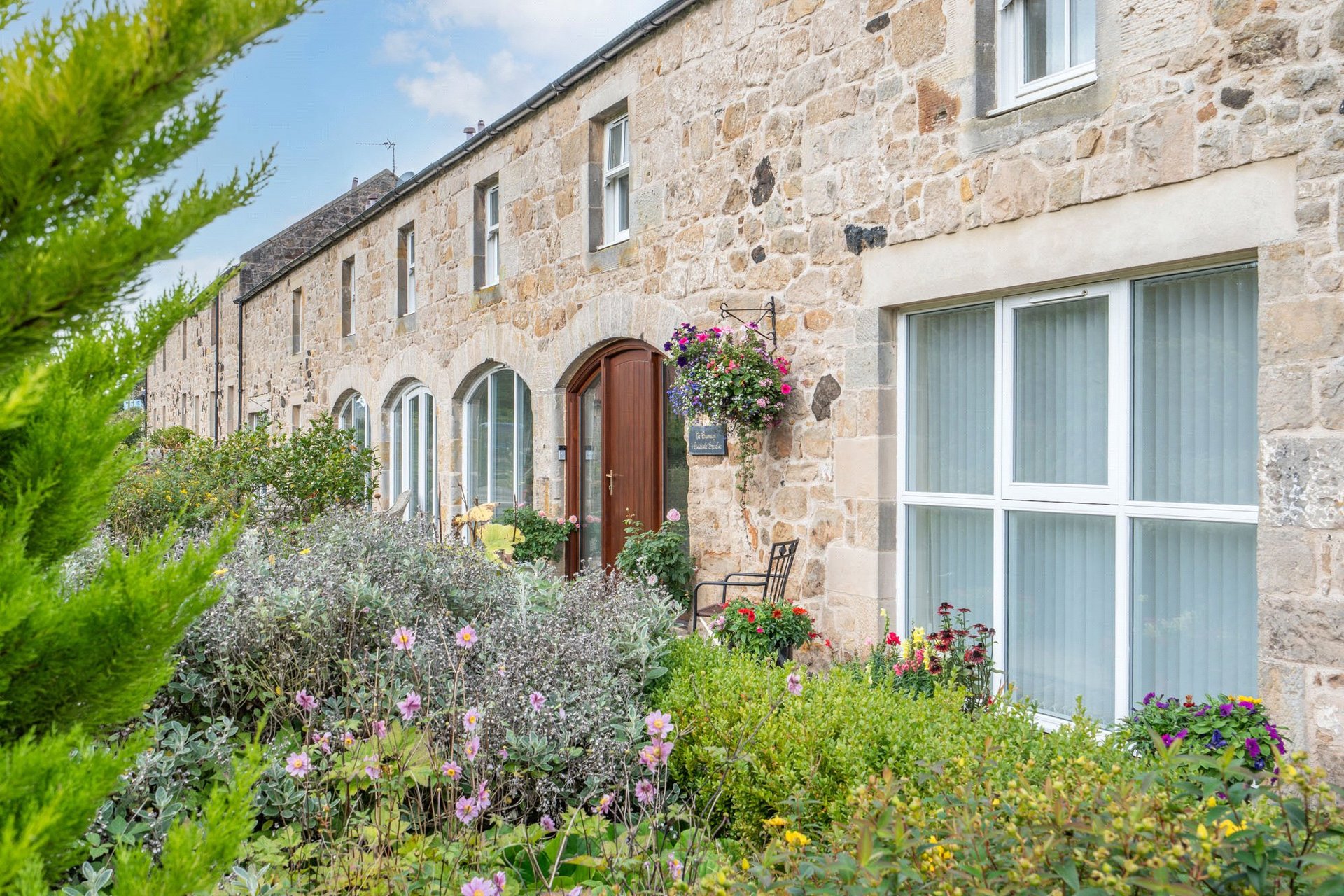 The Brambles, 1 Balwearie Steading, Kirkcaldy, Fife, KY2 5UL - Picture #2