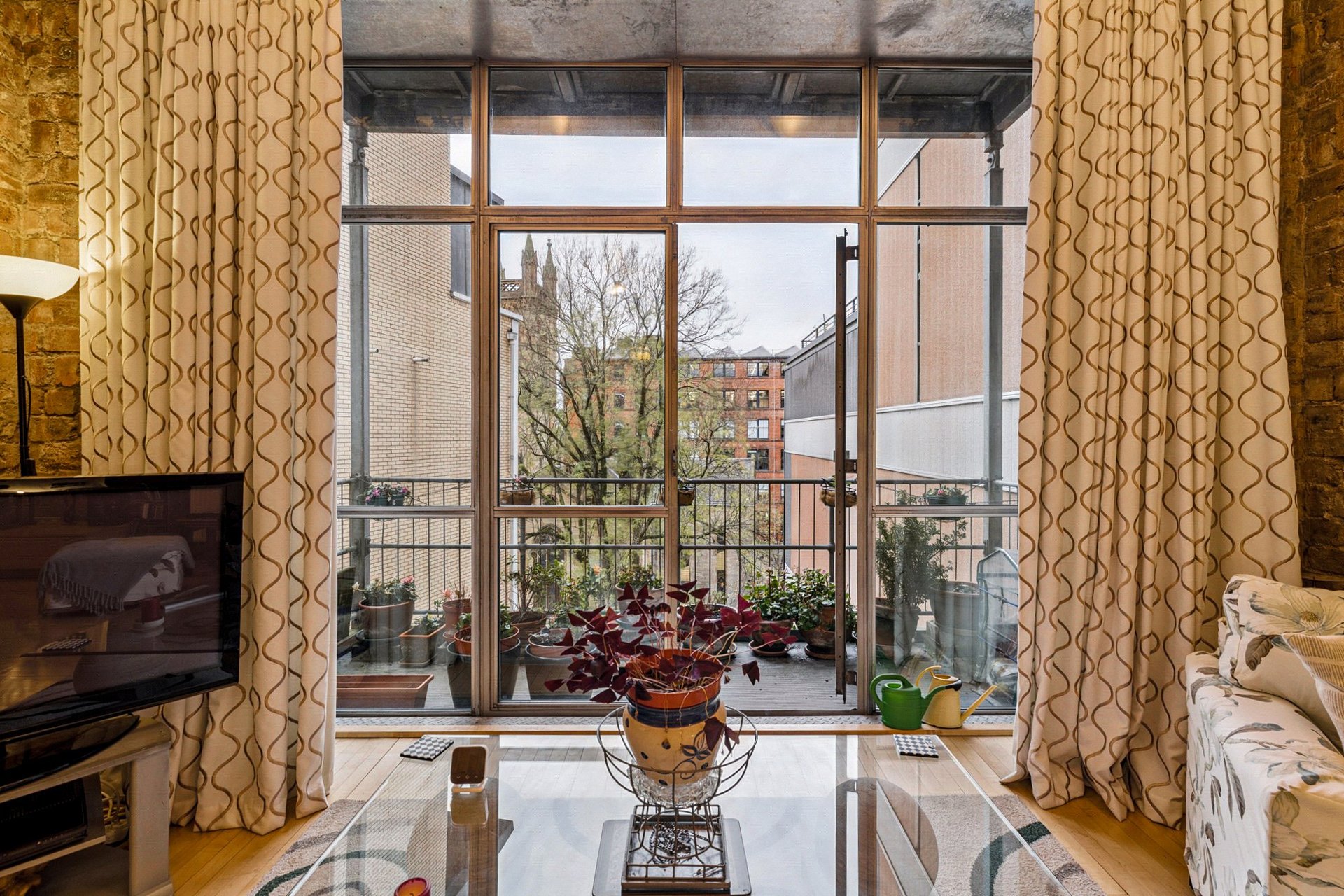 Loft 16, The Todd Building, 70 Ingram Street, Merchant City, Glasgow, G1 1EX - Picture #4