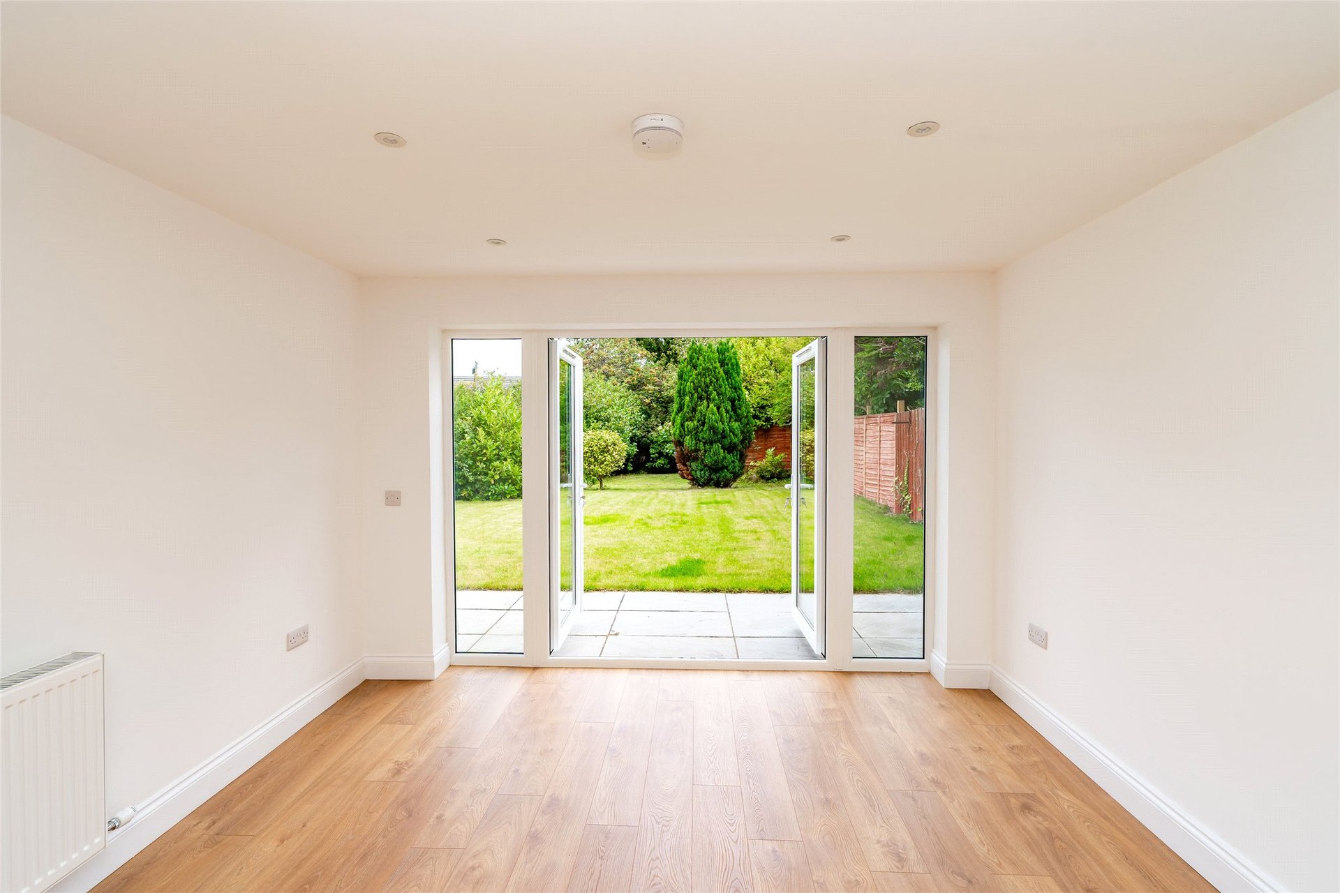 16 Fountain Place, Loanhead, Midlothian, EH20 9EA - Picture #3