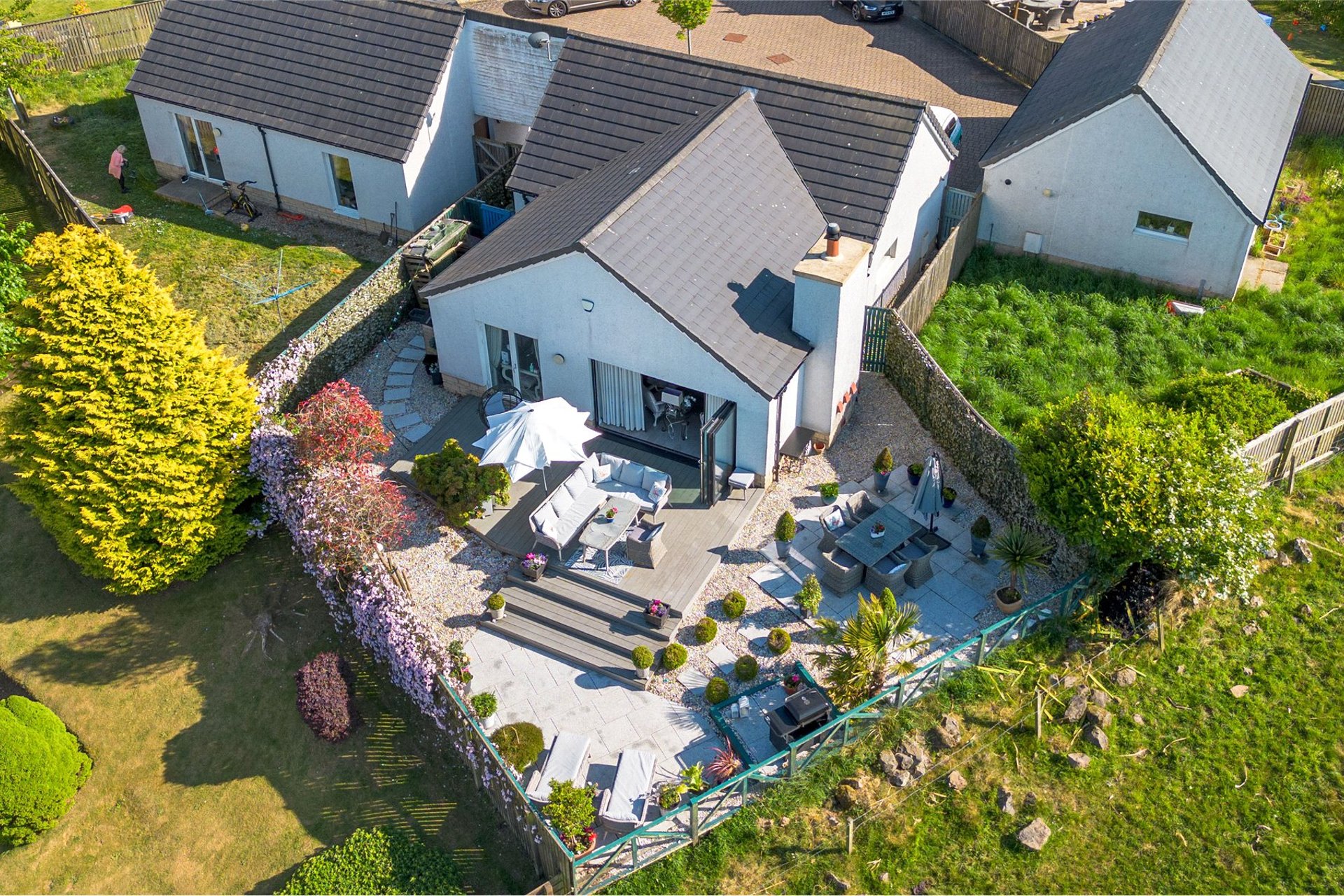 Joli Cottage, 52 Picketlaw Road, Eaglesham, Glasgow, East Renfrewshire, G76 0BF - Picture #3