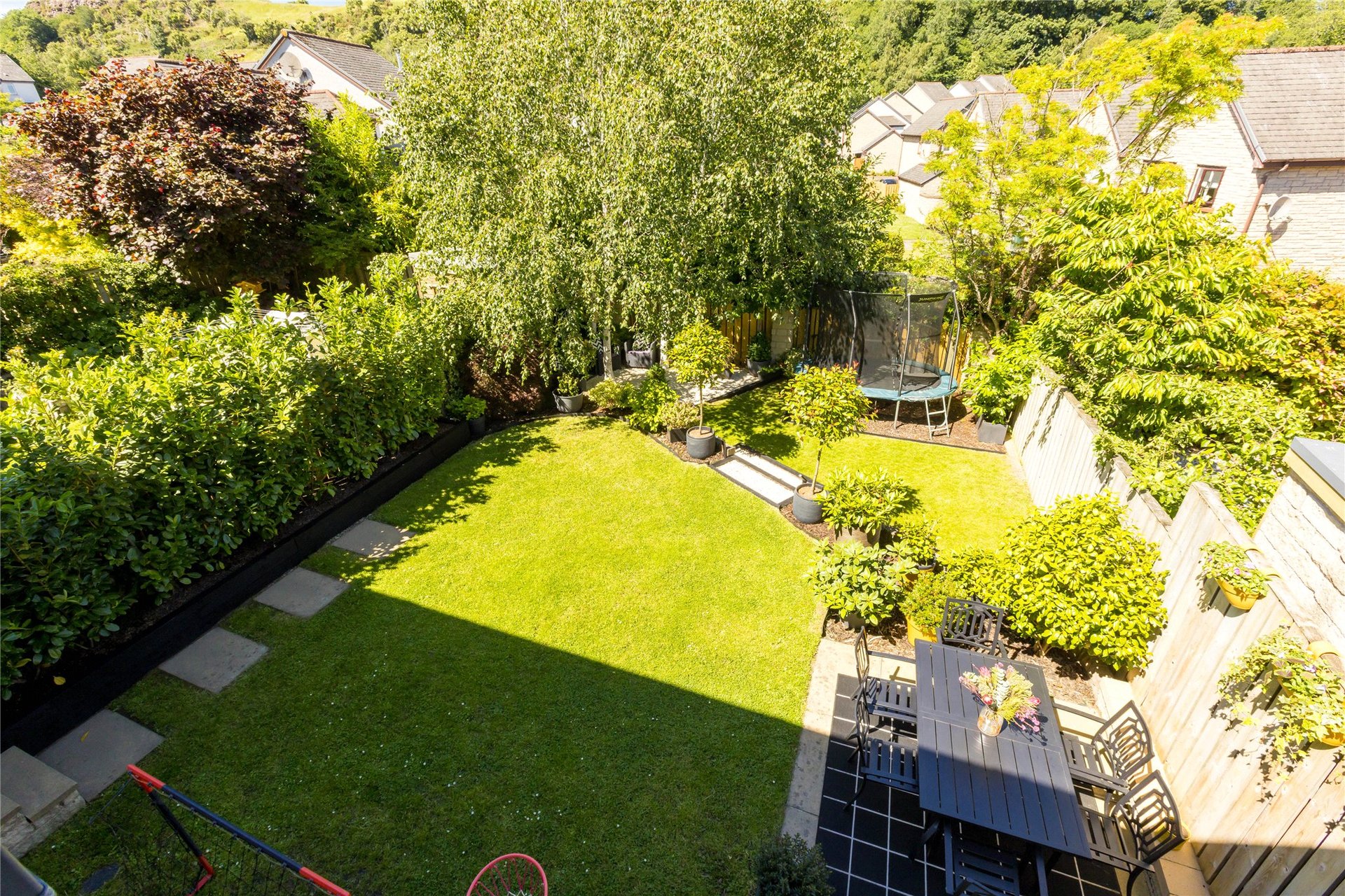 2 Syme Place, Greenbank, Edinburgh, EH10 5GA - Picture #30