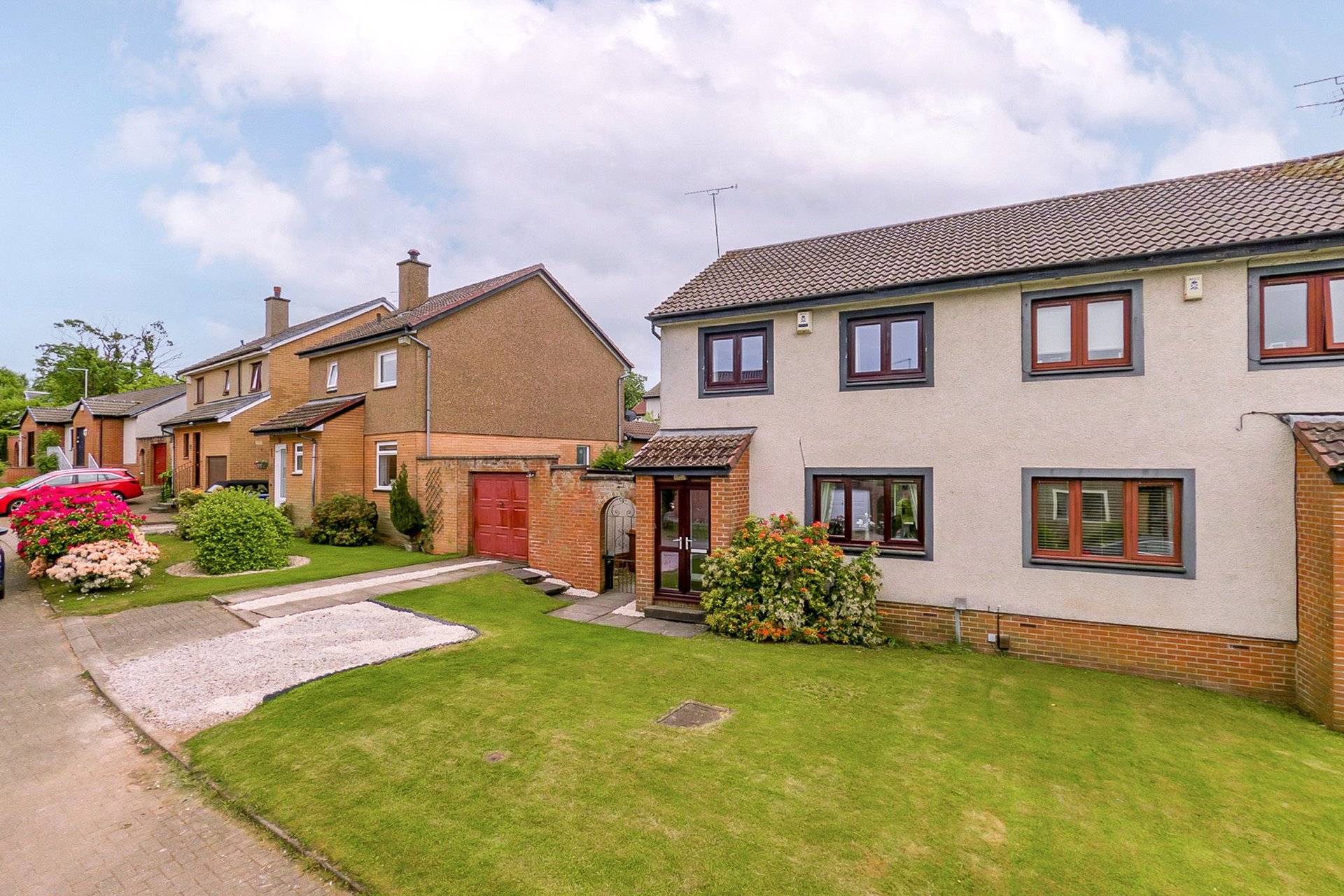 39 Ballantrae Crescent, Newton Mearns, Glasgow, G77 5TX - Picture #2