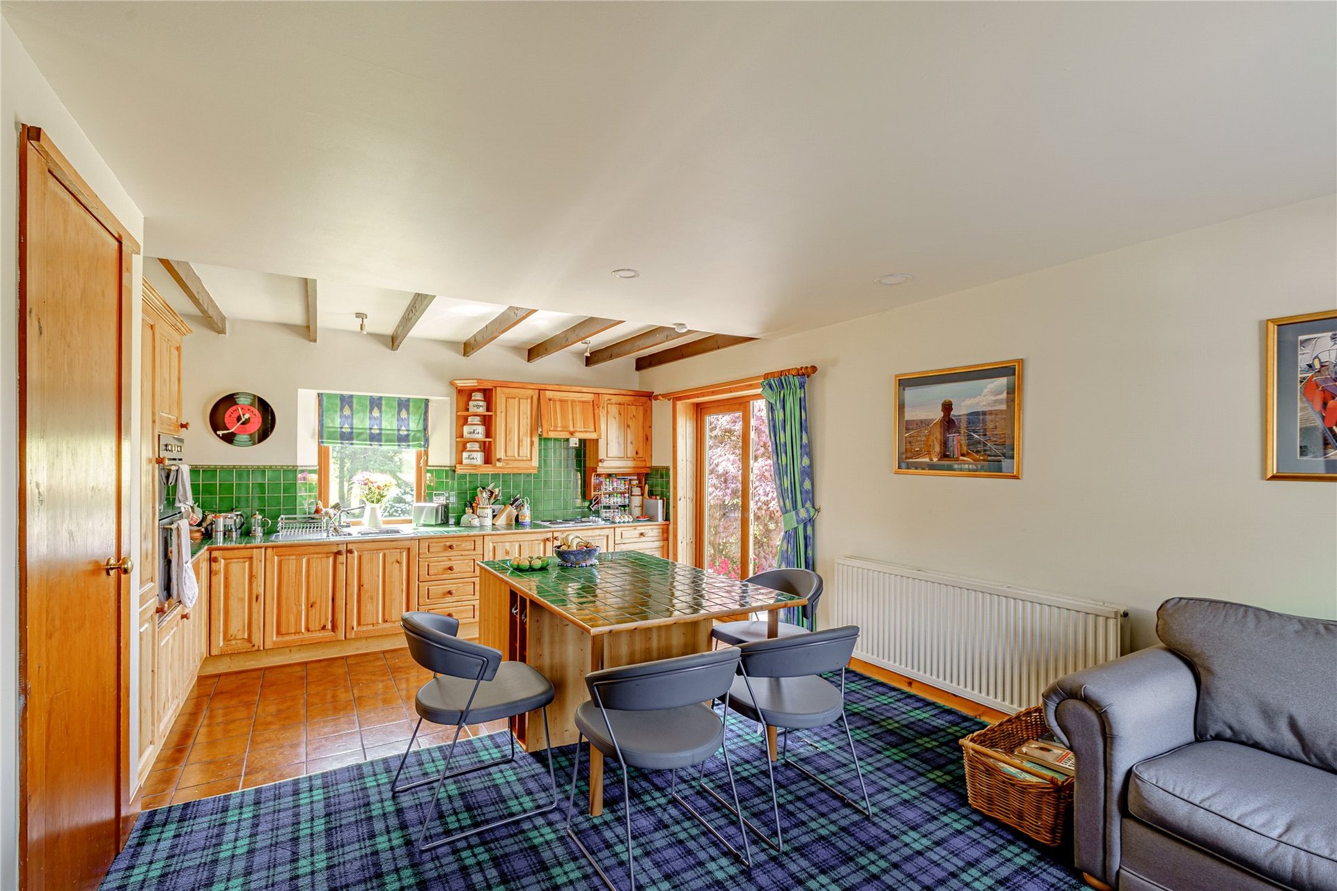 Dippin Lodge, Buchlyvie, Stirling, Stirlingshire, FK8 3NR - Picture #7