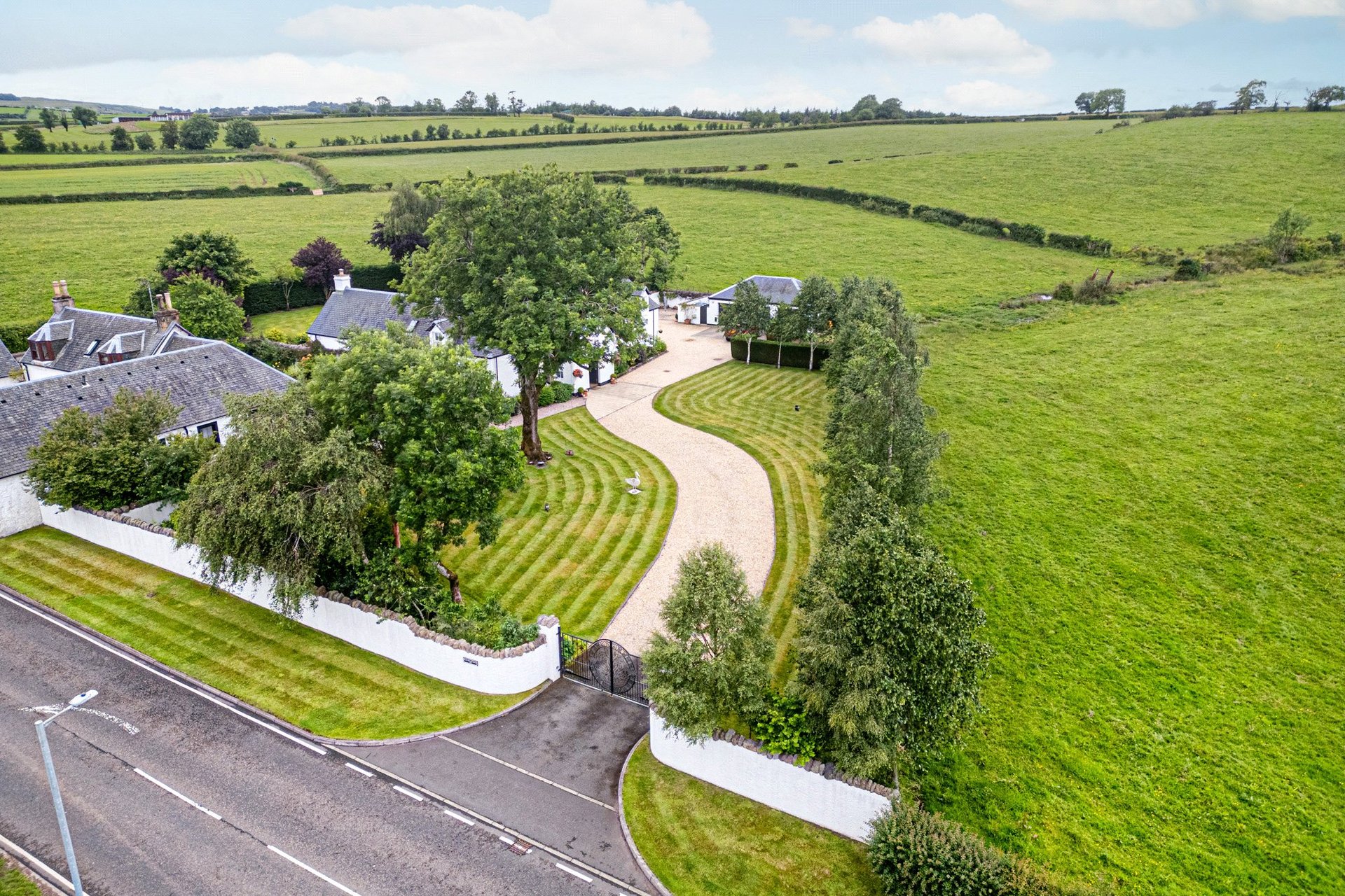High Housecraigs, 144 Eaglesham Road, Clarkston, Glasgow, East Renfrewshire, G76 8RP - Picture #5
