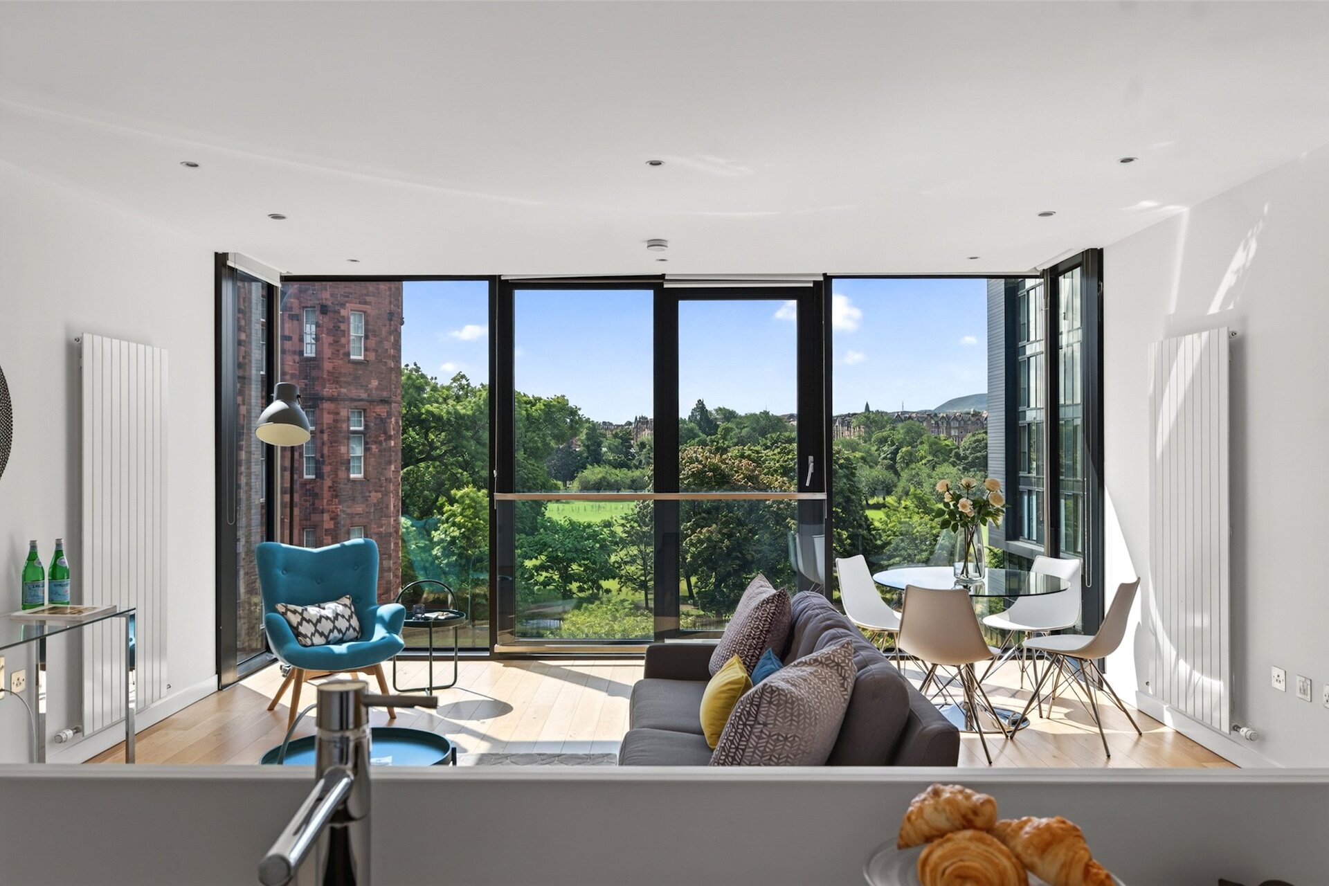 Flat 9, 12 Simpson Loan, Edinburgh, EH3 9GP - Picture #1