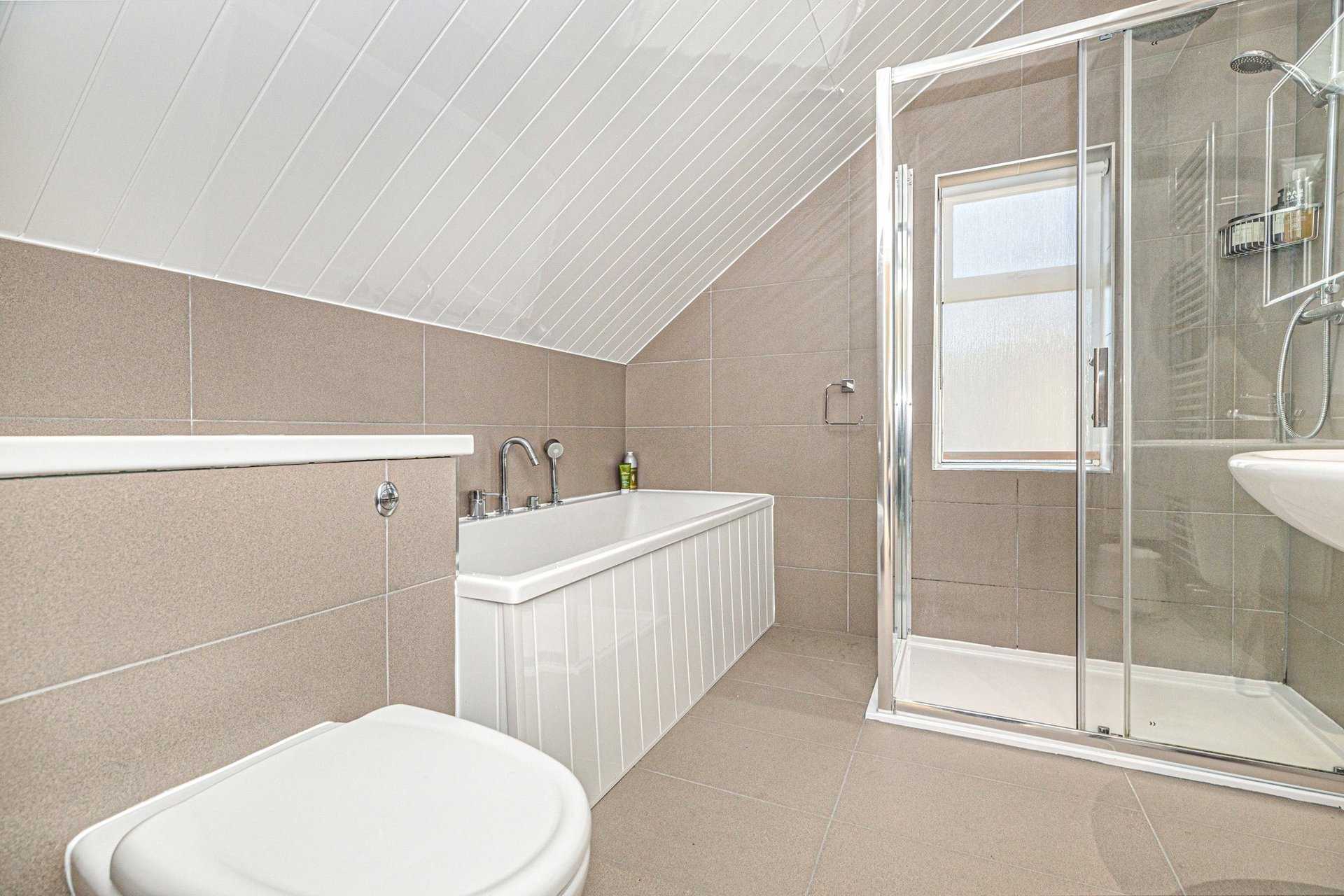 2 Burnside Road, Whitecraigs, Glasgow, East Renfrewshire, G46 6TT - Picture #28