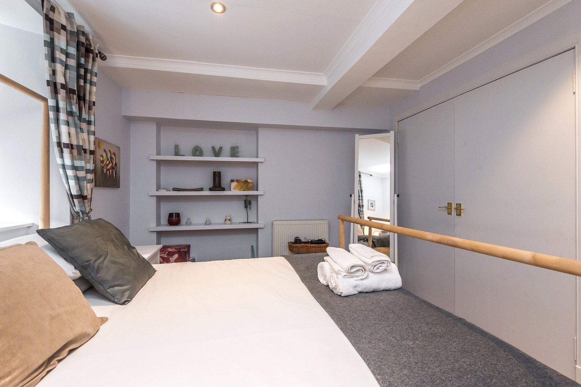 2A Huntly Street, Edinburgh, Midlothian, EH3 5HB - Picture #13
