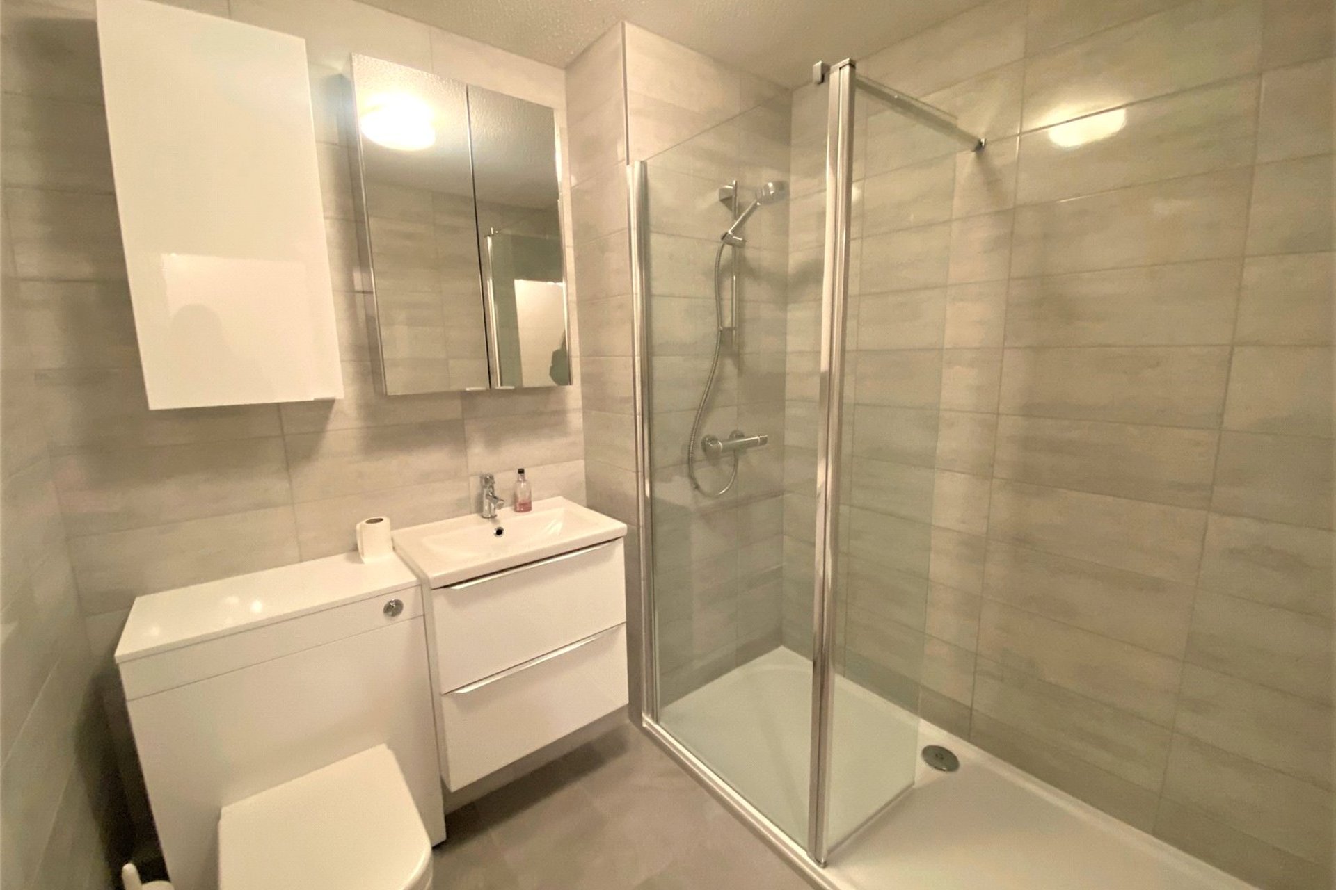 Flat 14, 25 Silvermills, Edinburgh, EH3 5BF - Picture #11