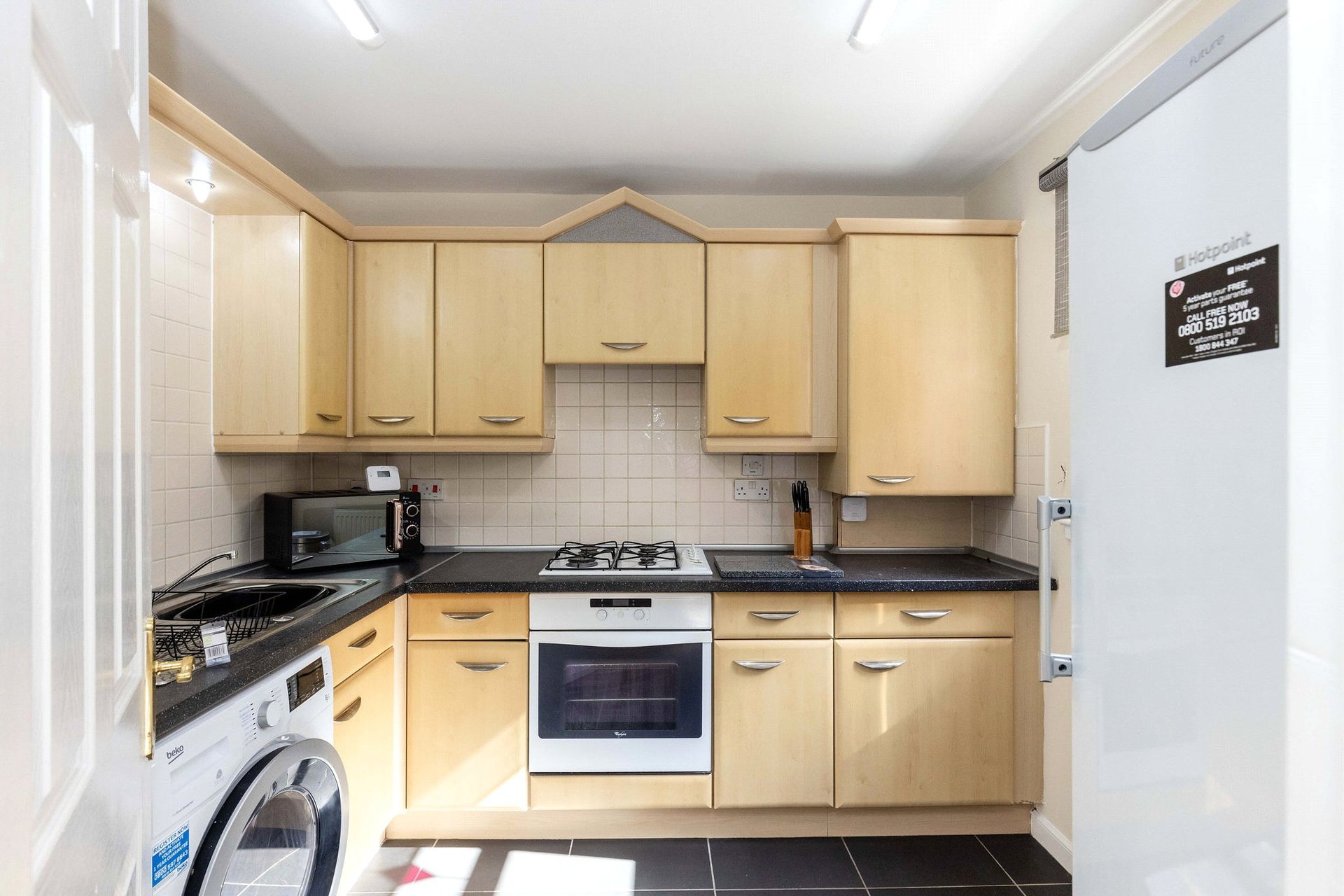 27 Burnvale Place, Livingston, West Lothian, EH54 6GD - Picture #6