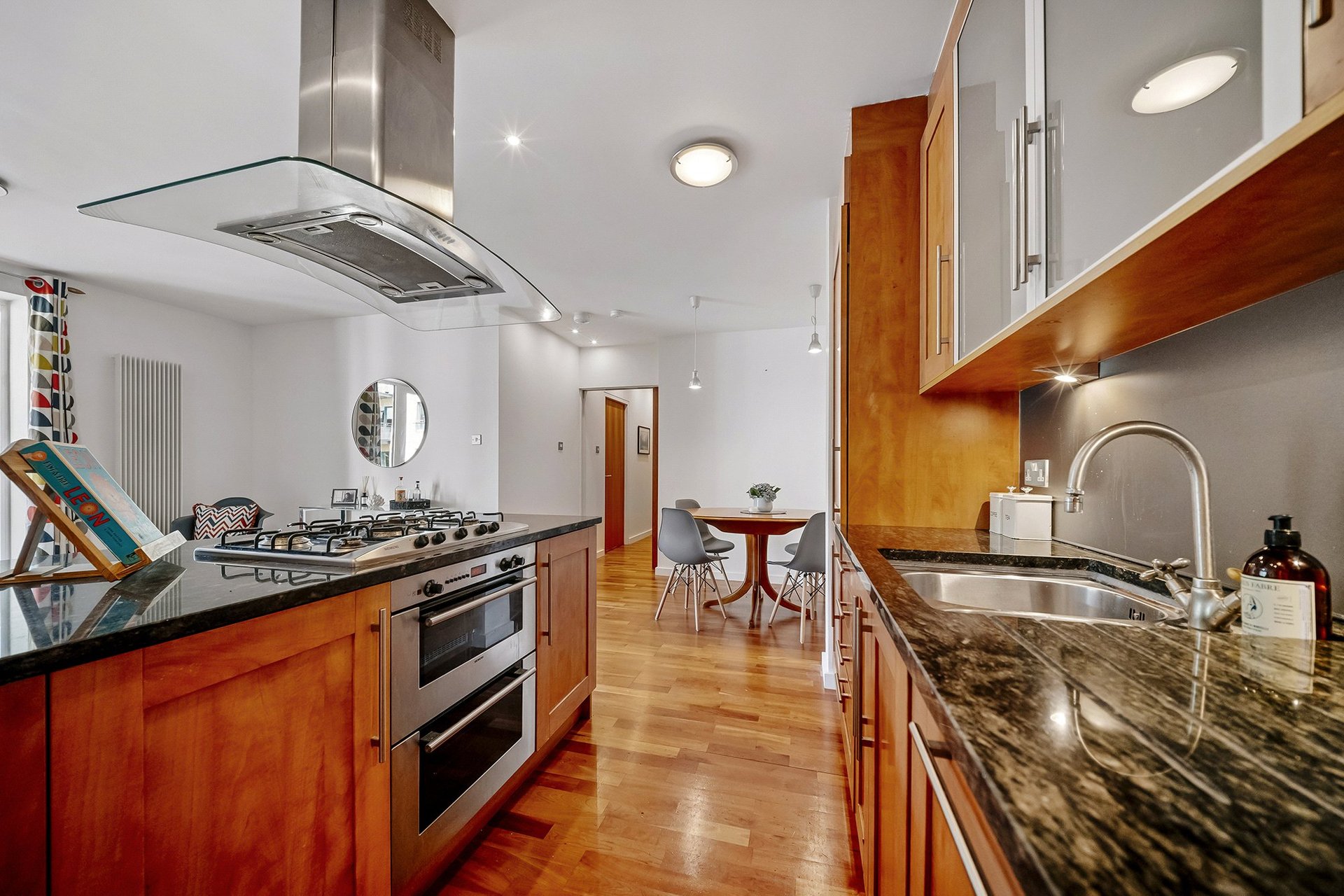 Flat 27 - The Park, 89 Holyrood Road, Holyrood, Edinburgh, EH8 8BA - Picture #9