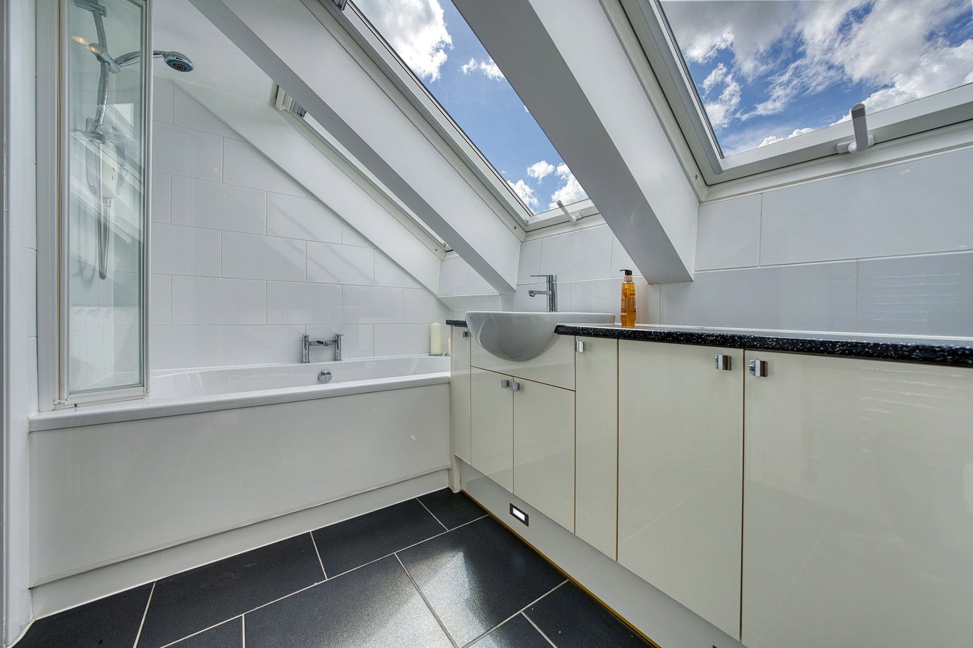 54 Thomson Drive, Bearsden, G61 3PB - Picture #35
