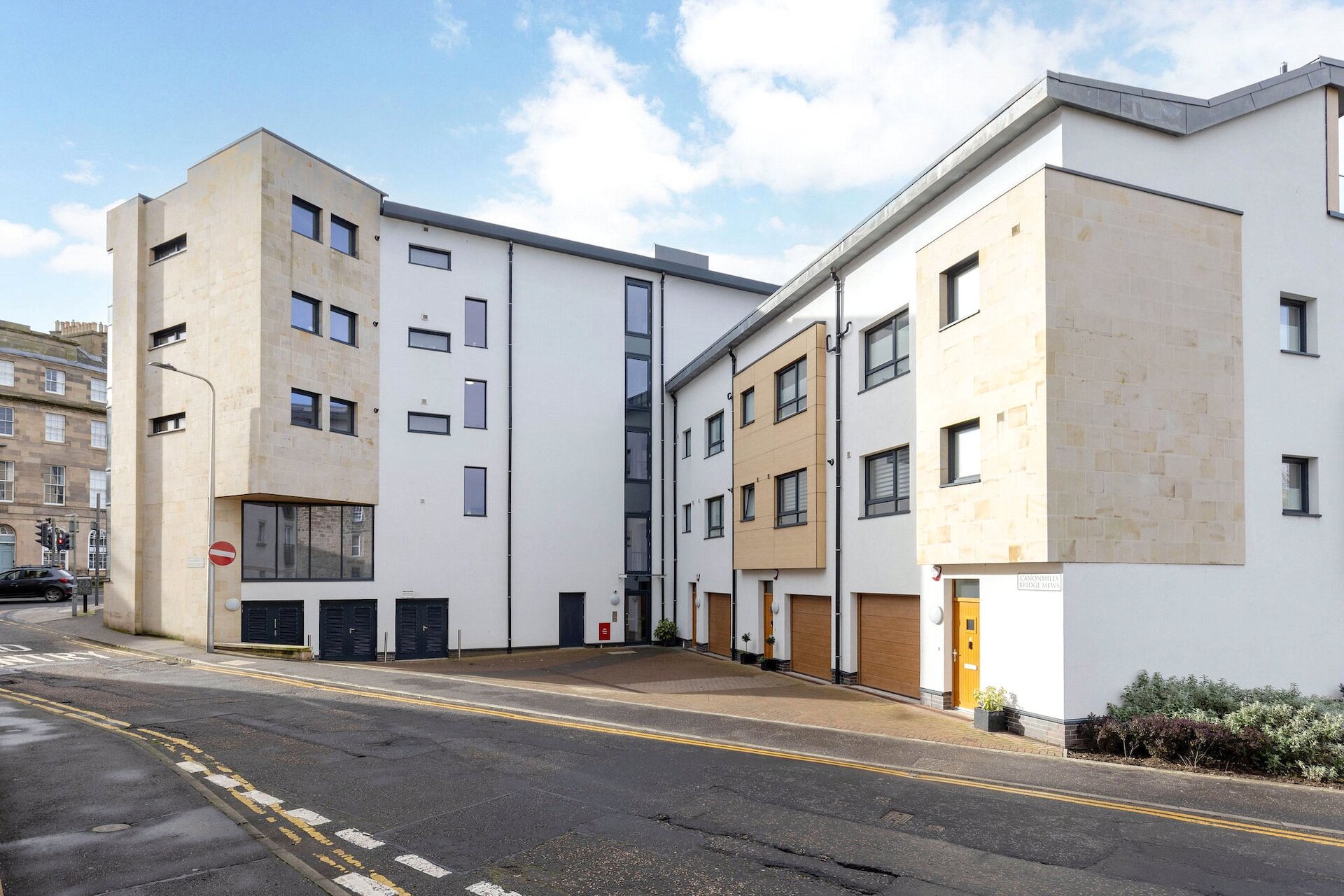 Flat 1, 1 Canonmills Bridge Mews, Edinburgh, Midlothian, EH3 5BT - Picture #1