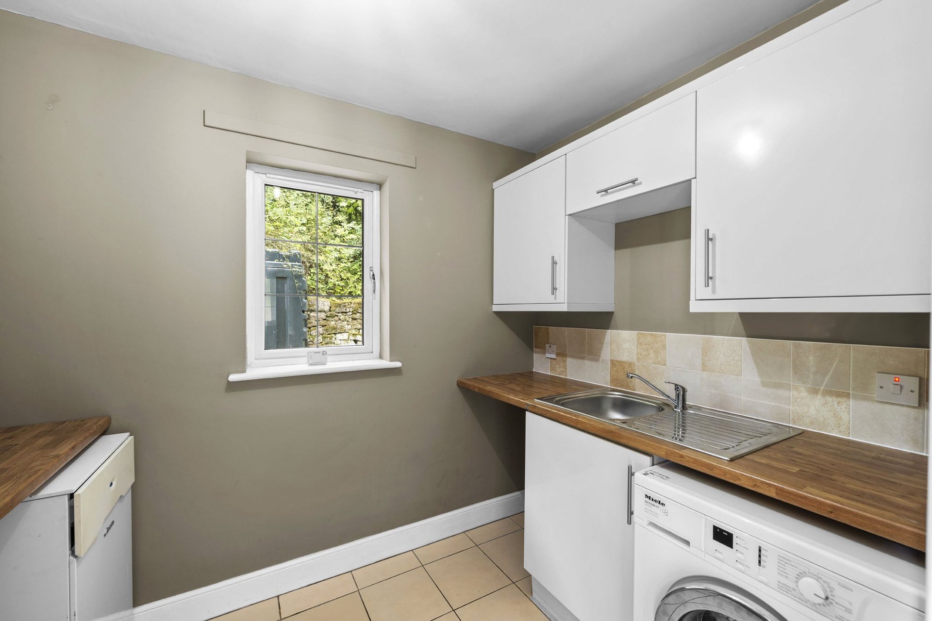 Birdsfield, Huntly Road, Melrose, Scottish Borders, TD6 9SB - Picture #8