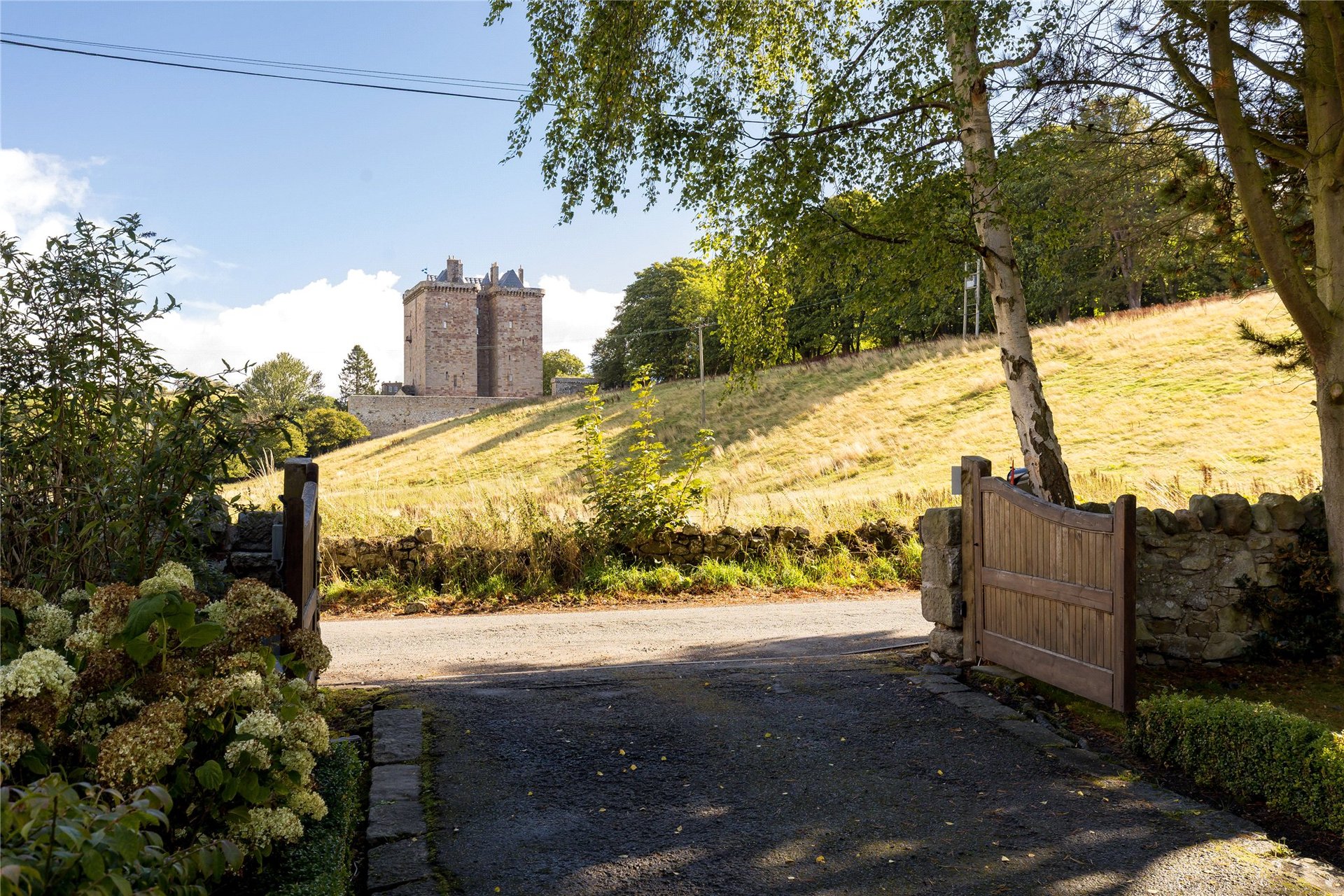Borthwick Farmhouse, Borthwick, Midlothian, EH23 4QZ - Picture #33