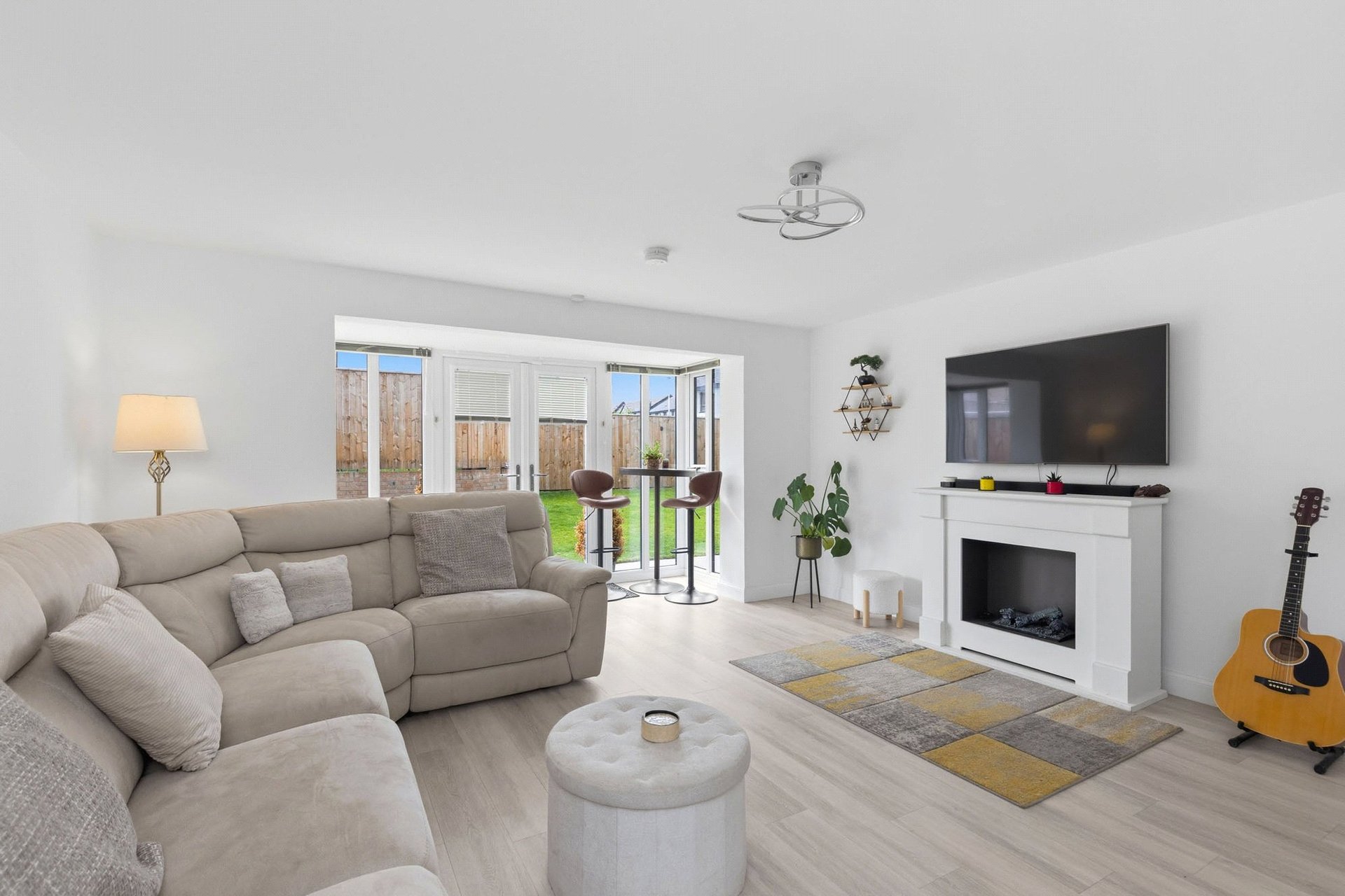 5 Kestrel Gardens, Edinburgh, Midlothian, EH4 8GE - Picture #3