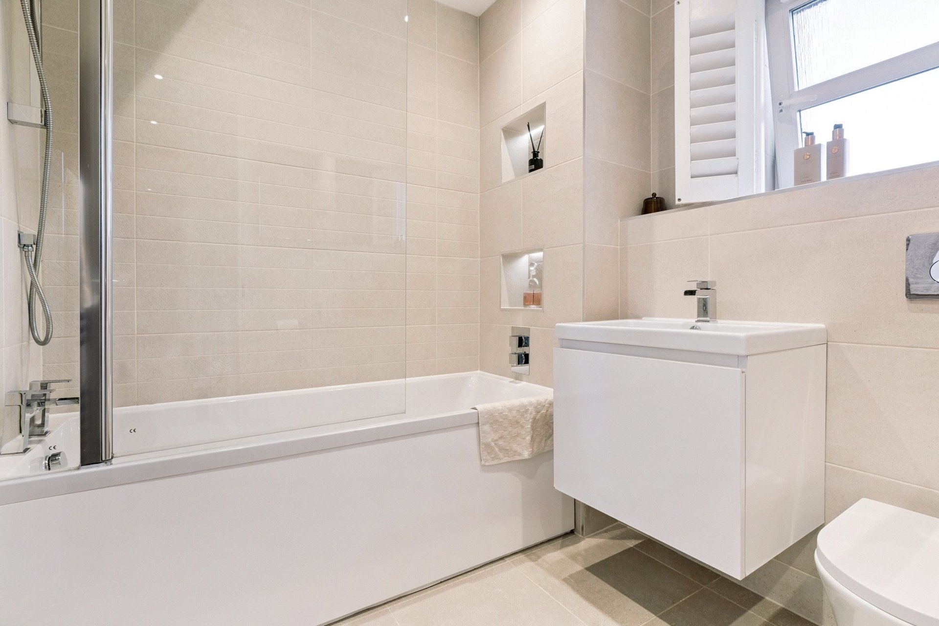 142 Mallots View, Newton Mearns, Glasgow, East Renfrewshire, G77 6GN - Picture #19