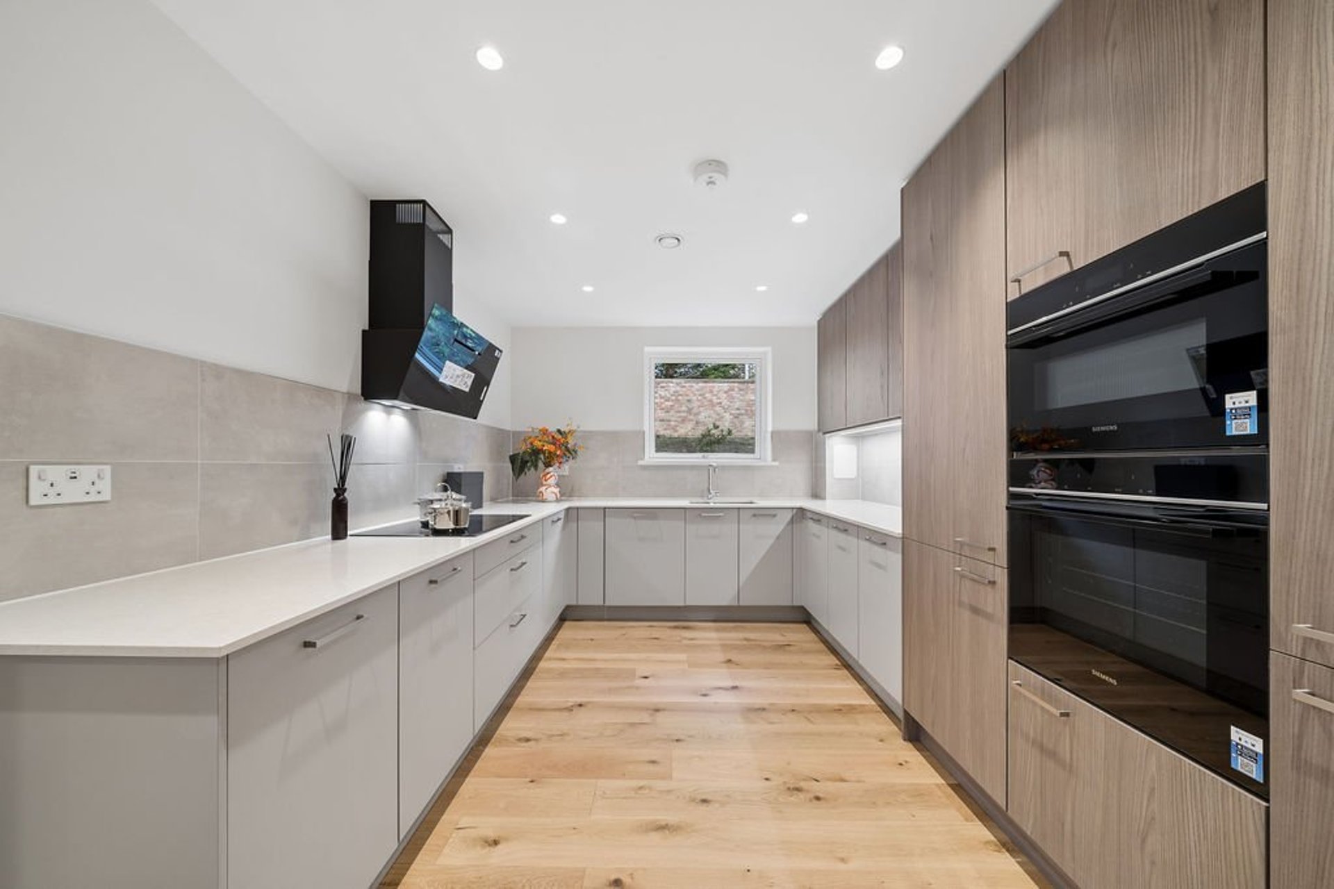 Apt 3, No.9 Barnton Avenue West, Edinburgh, EH4 6DF - Picture #6