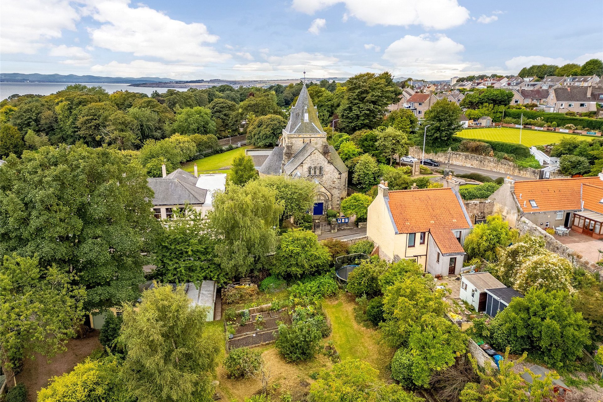 Orchard Croft, West Port, Dysart, Kirkcaldy, Fife, KY1 2TD - Picture #53