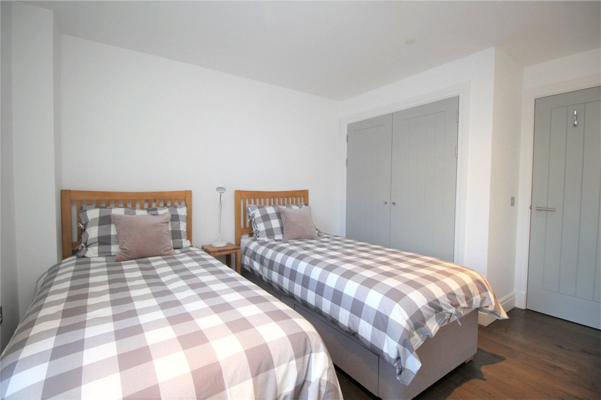 Flat 6, 2 Castle Street, Edinburgh, EH2 3AT - Picture #11