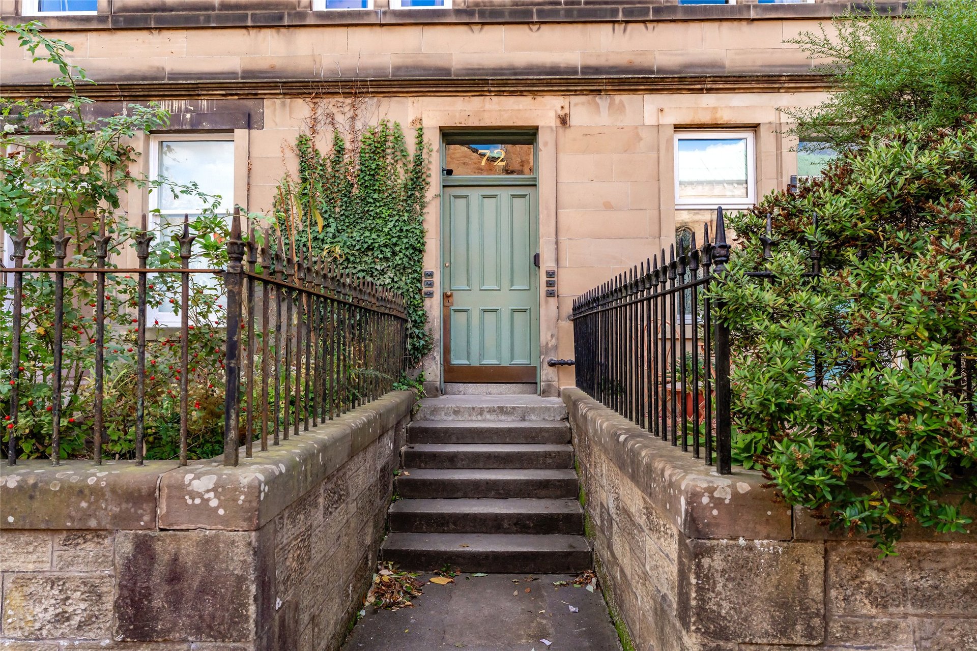 72/3 Falcon Avenue, Morningside, Edinburgh, EH10 4AW - Picture #3