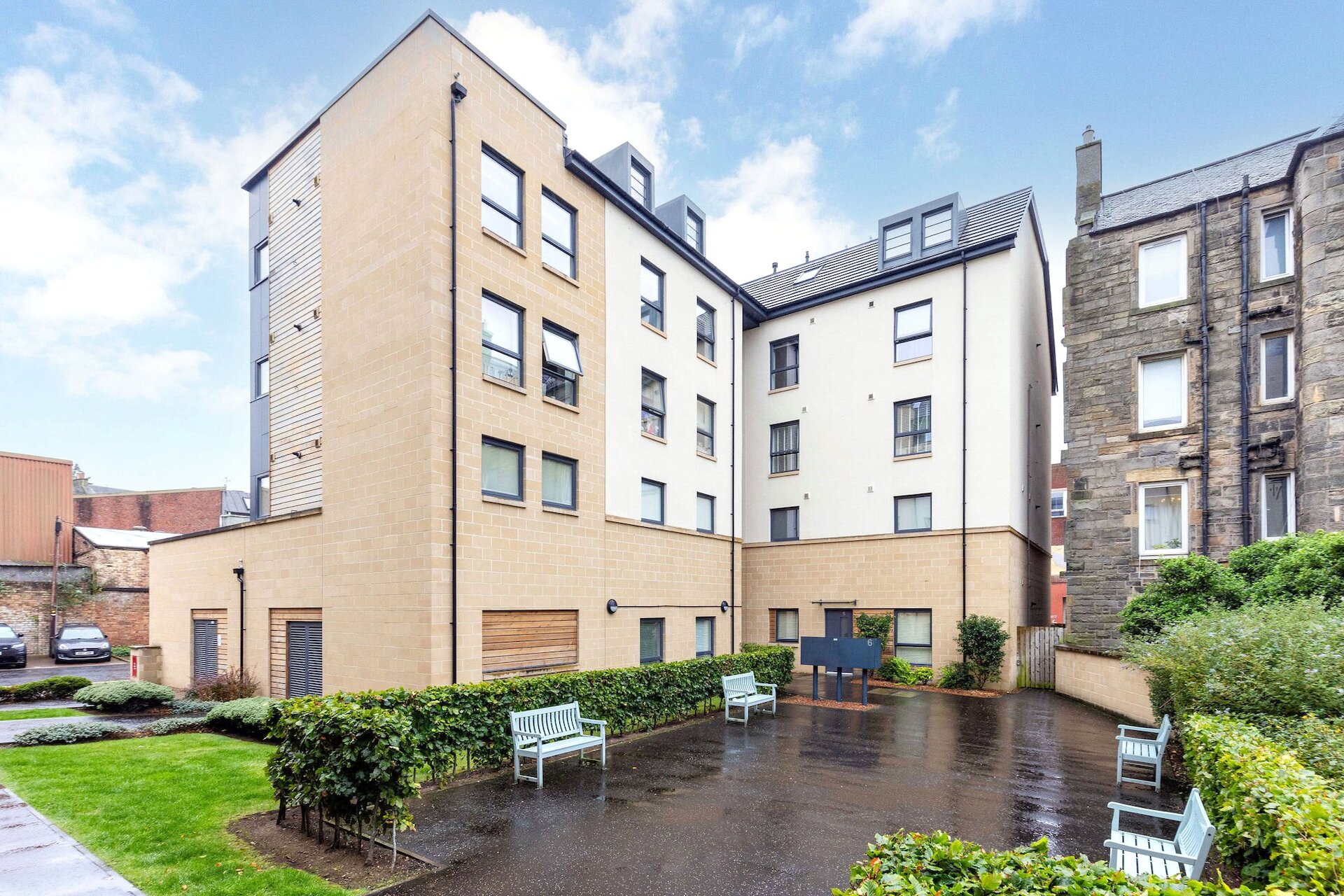 Flat 13, 6 Hatters Lane, Edinburgh, Midlothian, EH7 4GX - Picture #1