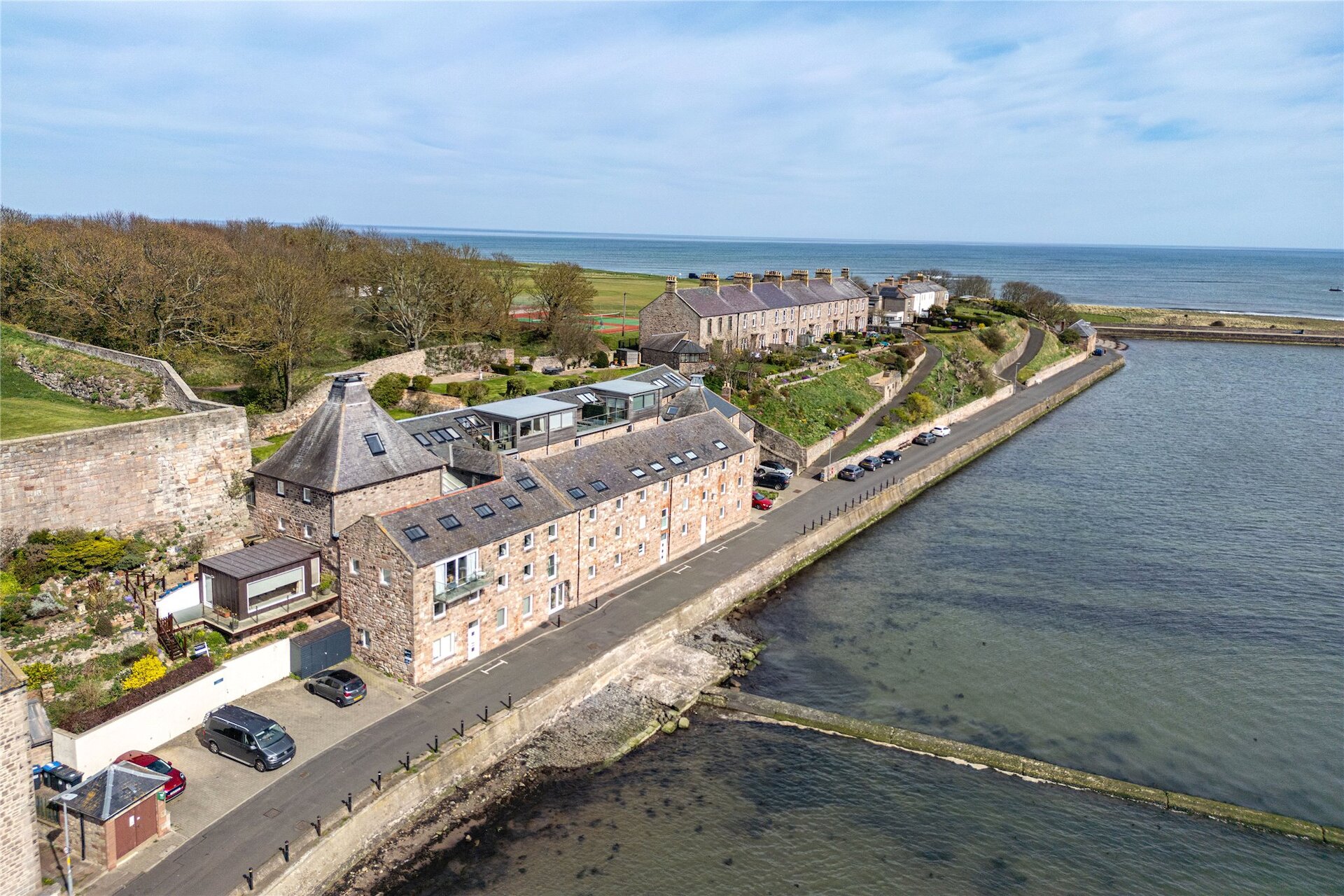 6 Pier Maltings, Pier Road, Berwick Upon Tweed, Northumberland, TD15 1JB - Picture #1