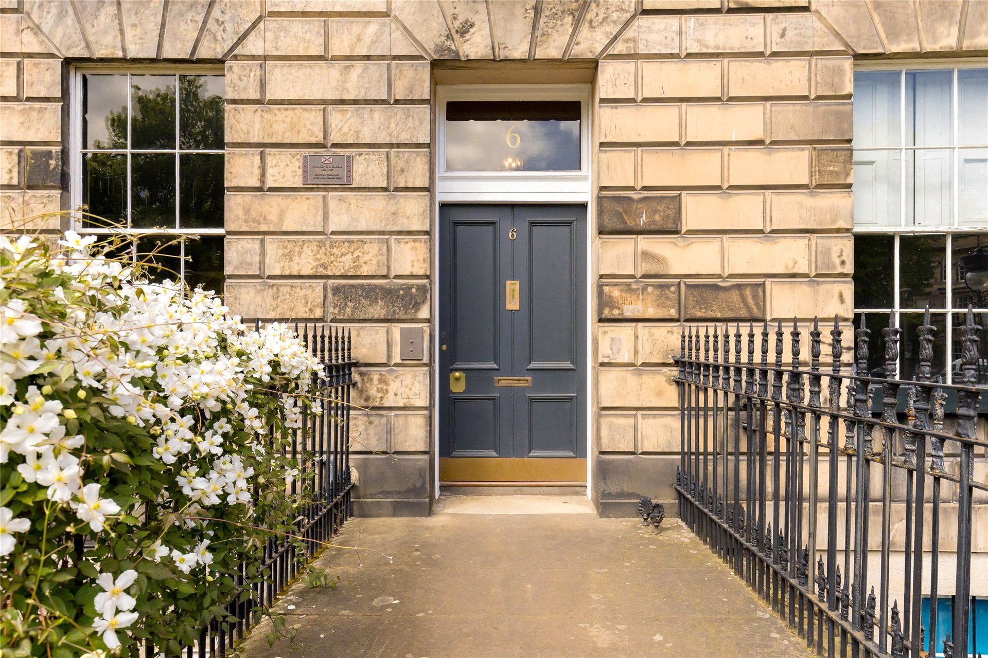 6/1 Ainslie Place, Edinburgh, EH3 6AR - Picture #2