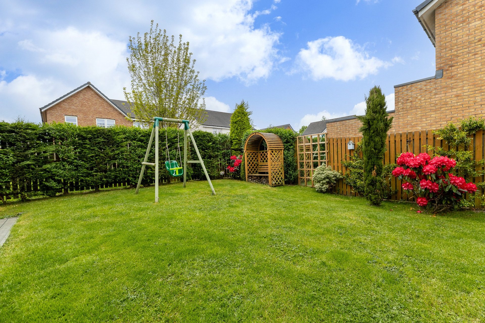 2 Falcon Drive, Newton Mearns, Glasgow, G77 6WL - Picture #31
