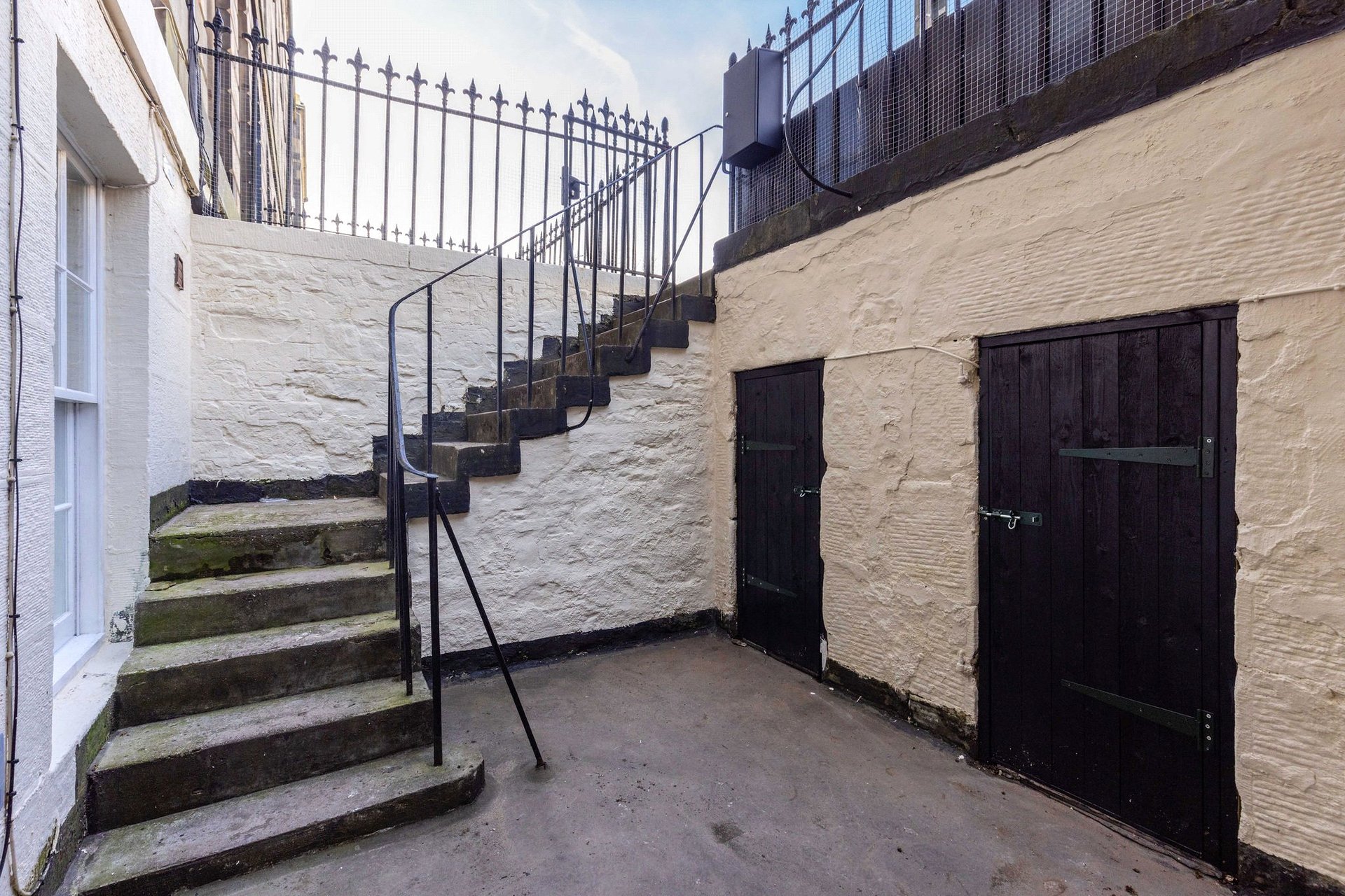 29A St Patrick Square, Edinburgh, EH8 9EY - Picture #2