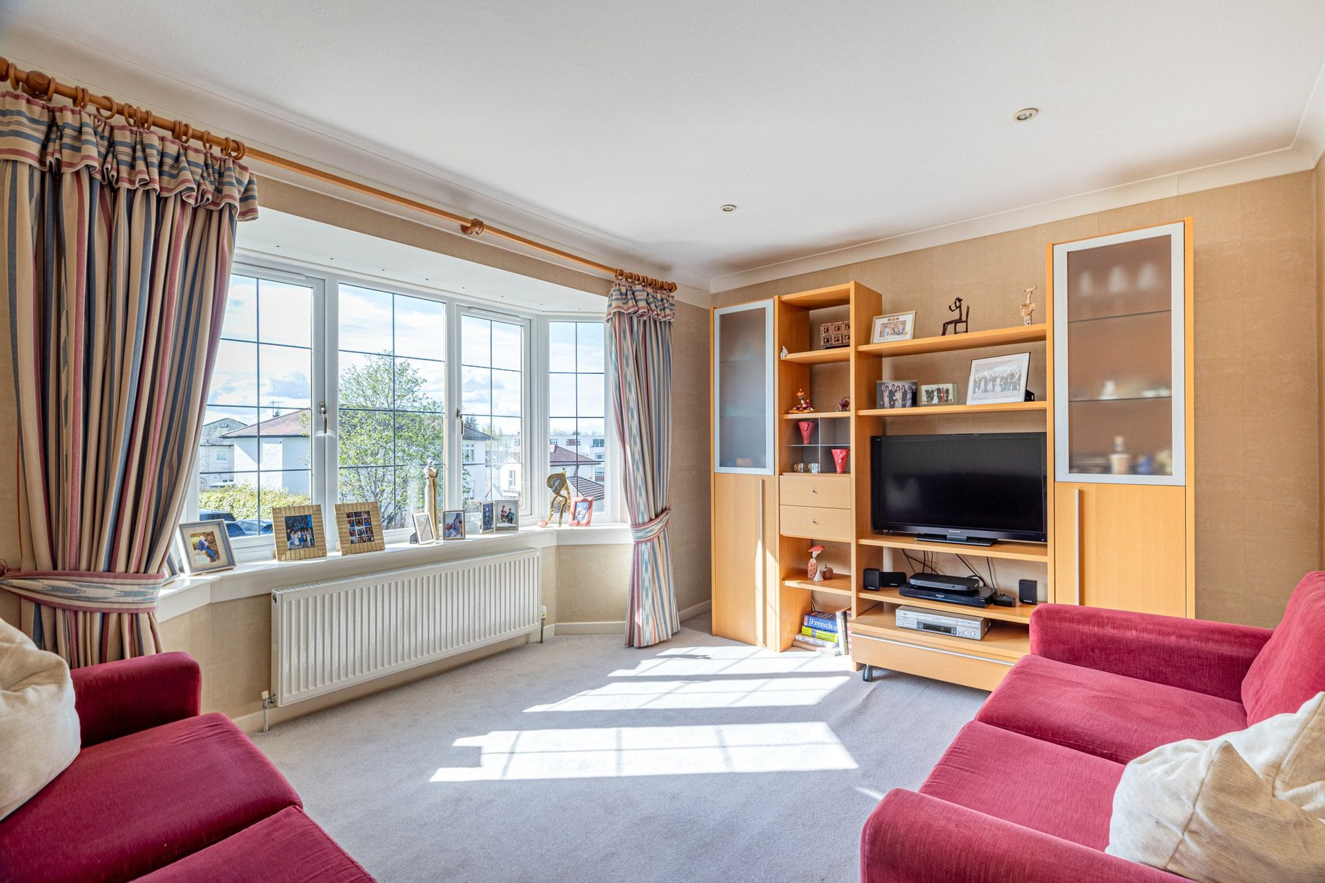 18 Falkland Avenue, Newton Mearns, Glasgow, G77 5DR - Picture #11