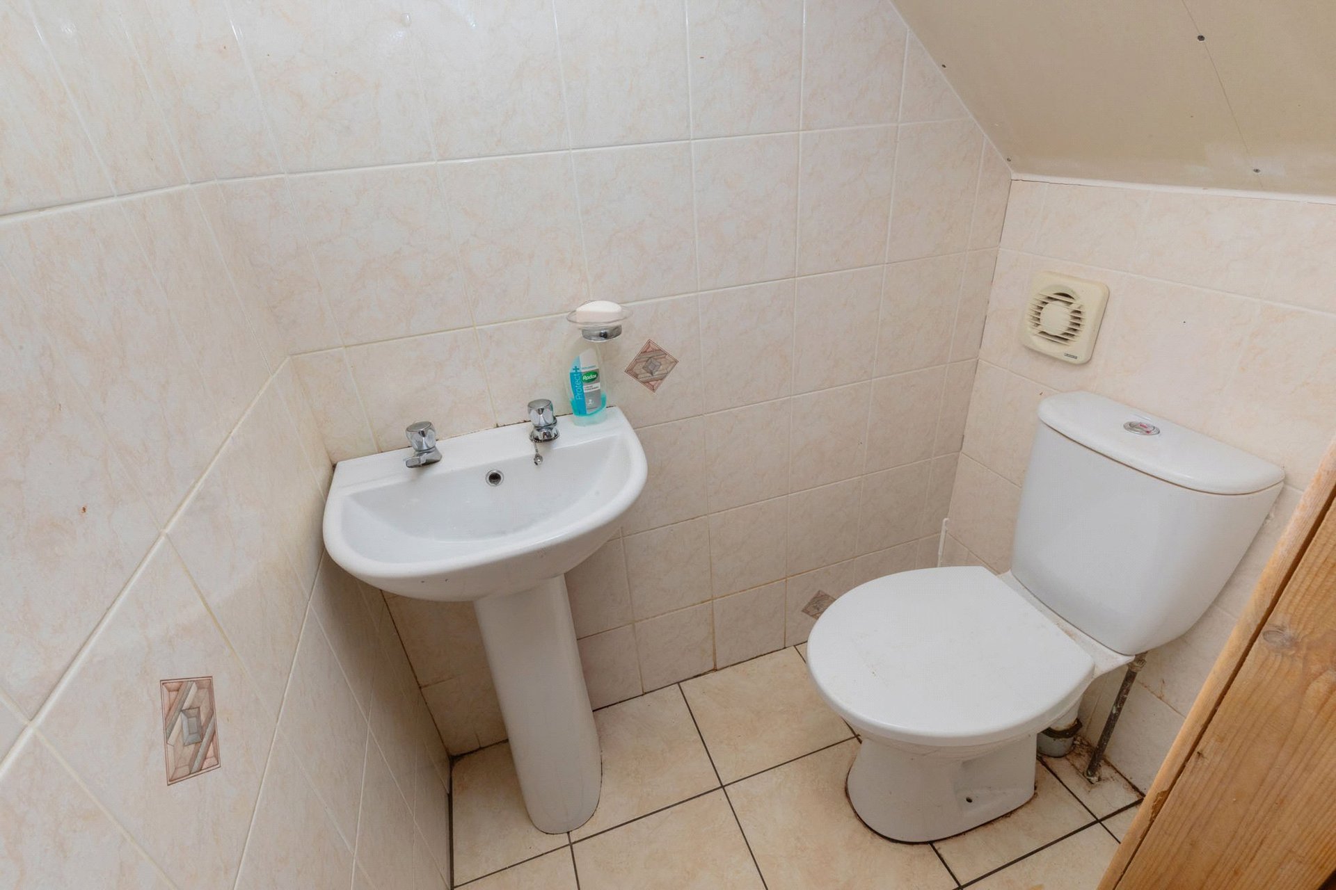 3 Moraine Drive, Clarkston, Glasgow, East Renfrewshire, G76 7QJ - Picture #16
