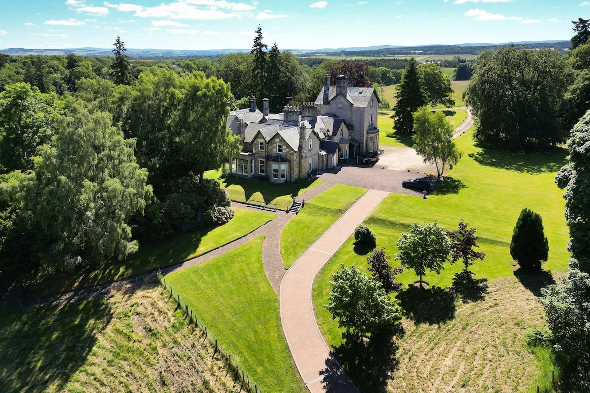 Loganbank House, Milton Bridge, Penicuik, Midlothian, EH26 0NY - Picture #42
