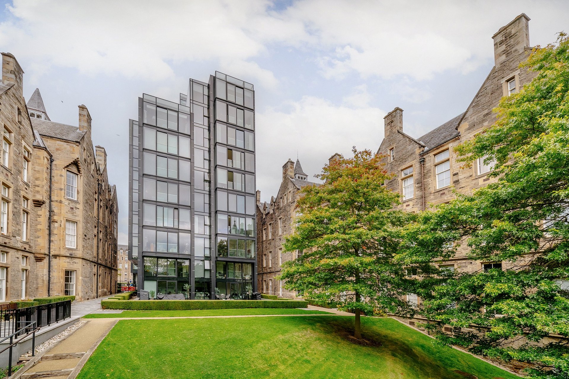Flat 15, 24 Simpson Loan, Quartermile, Edinburgh, EH3 9GE - Picture #20