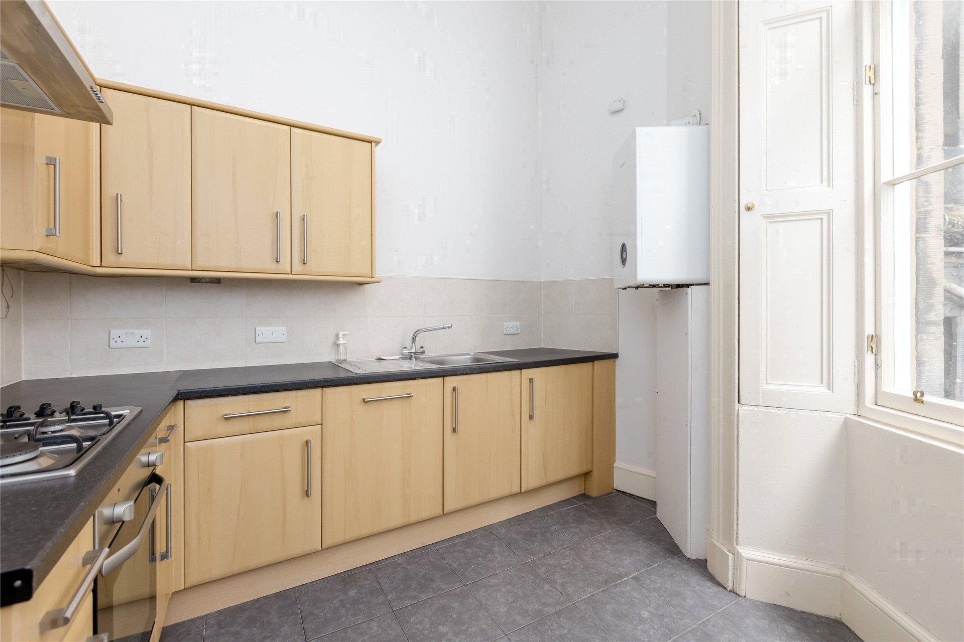 9/2 Rosebery Crescent, West End, Edinburgh, EH12 5JP - Picture #5