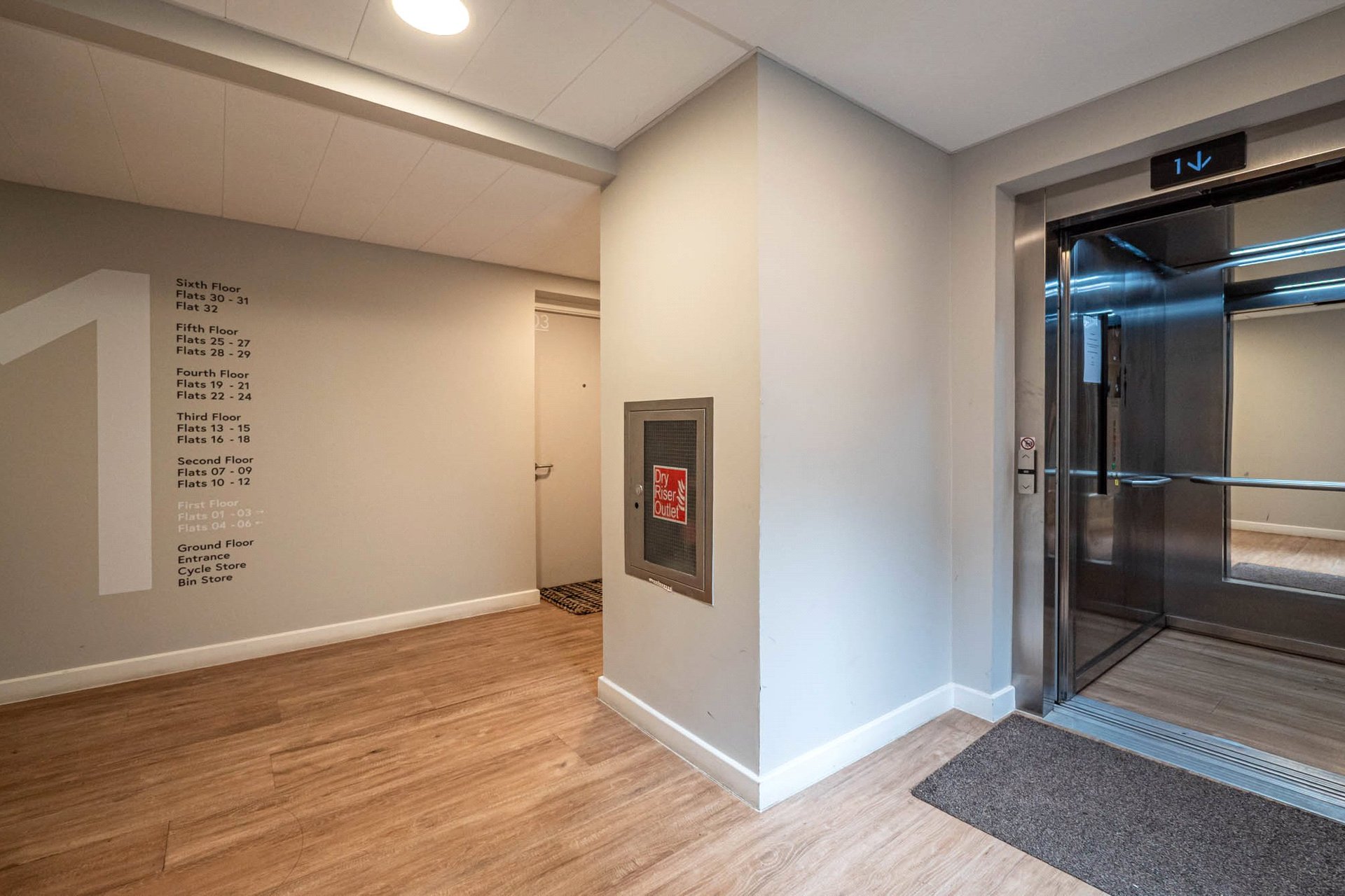 Flat 2, 29 King's Stables Road, Edinburgh, Midlothian, EH1 2AP - Picture #12