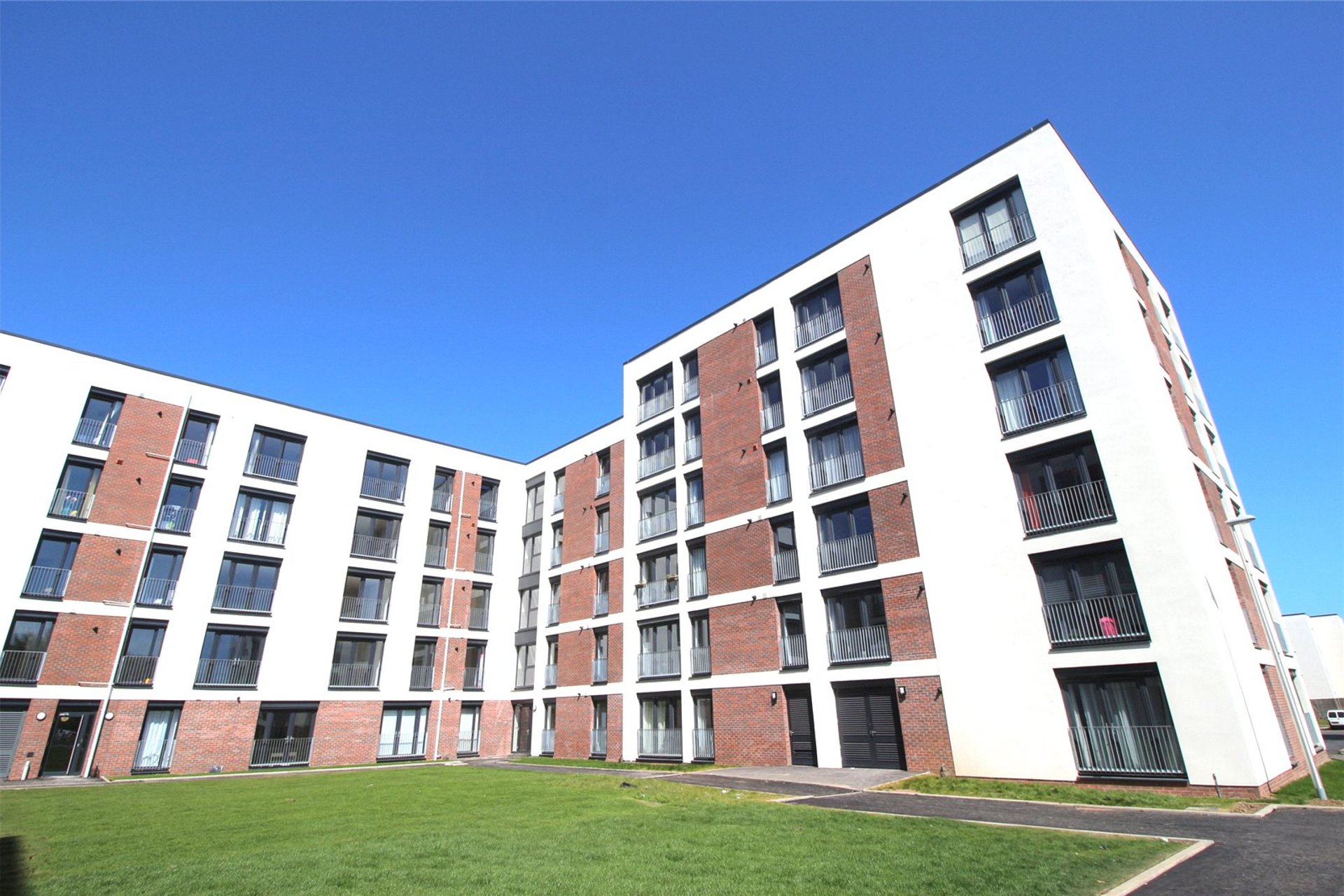 FLAT 9, 1 Arneil Place, Varcity North, Crewe, Edinburgh, EH5 2LZ - Picture #1